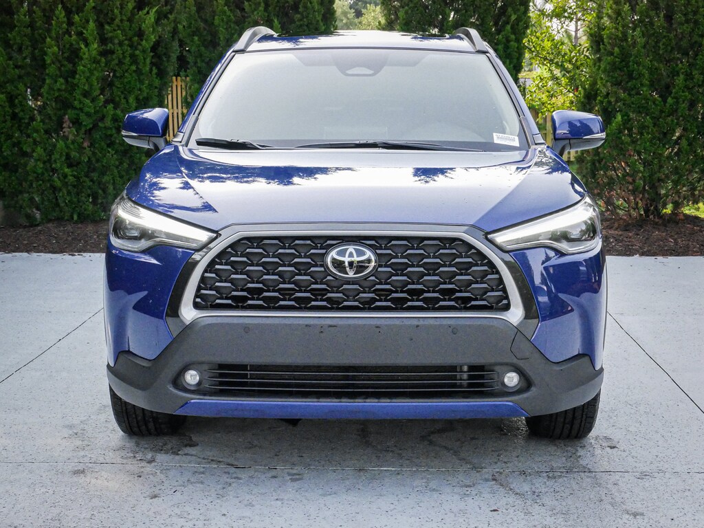 Used 2024 Toyota Corolla Cross XLE SUV