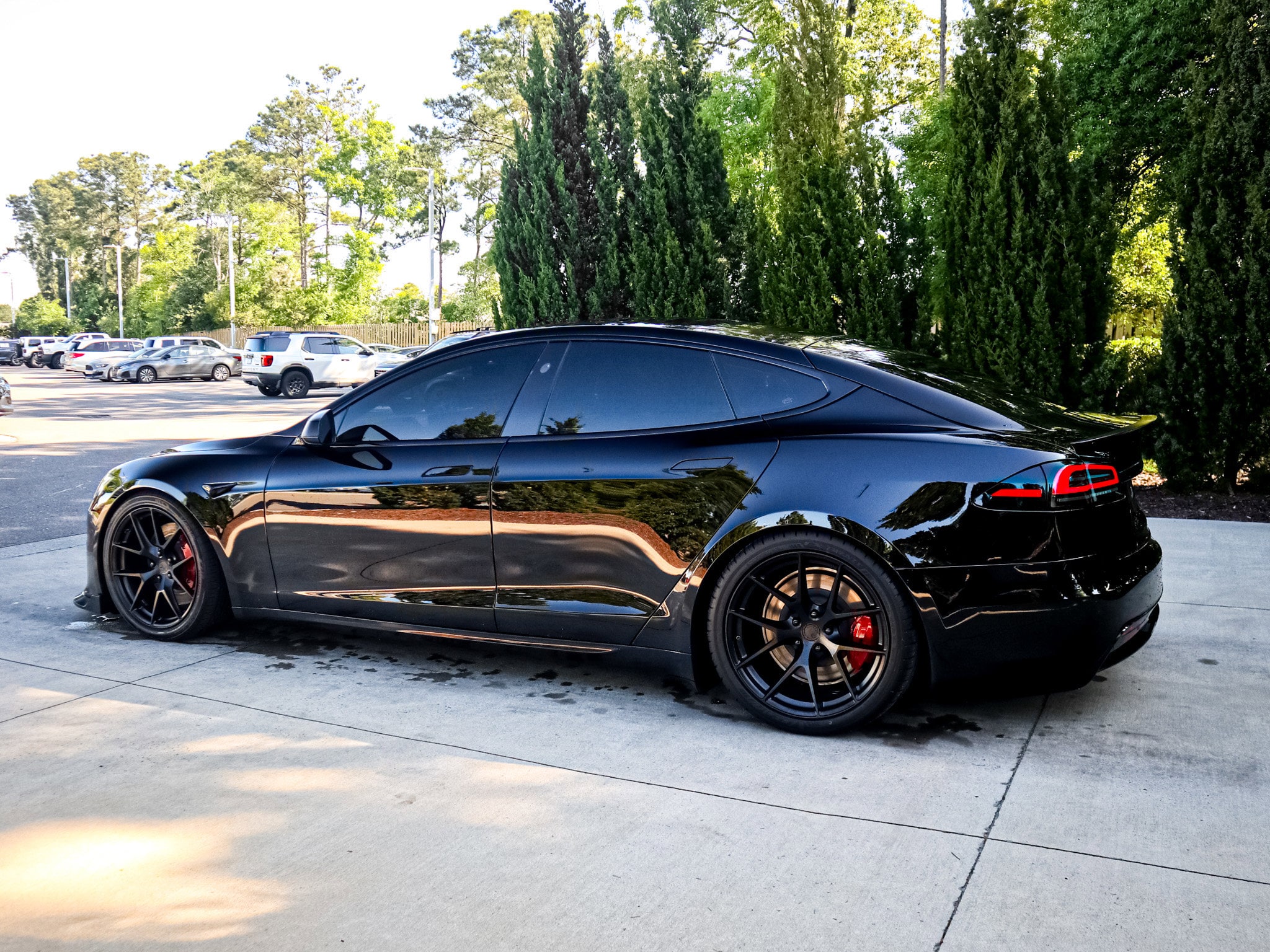 2022 Tesla Model S Plaid photo 5