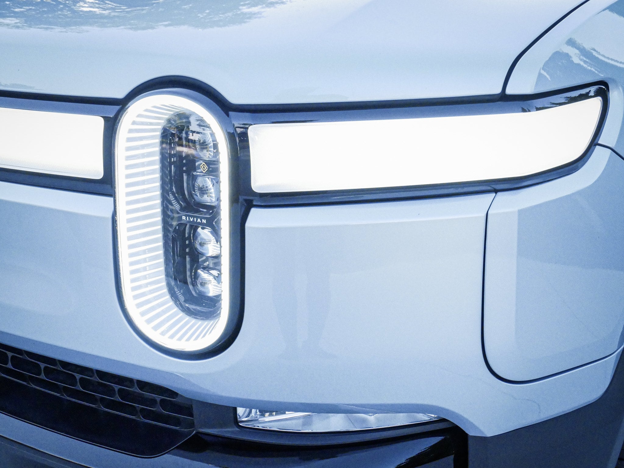 Rivian R1S Adventure