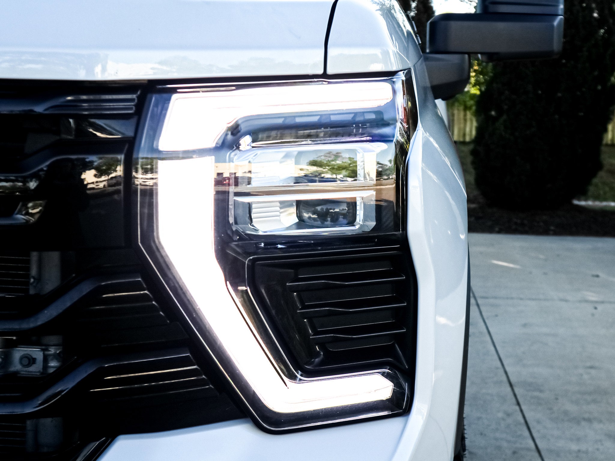 2025 Chevrolet Silverado 3500HD High Country photo 4