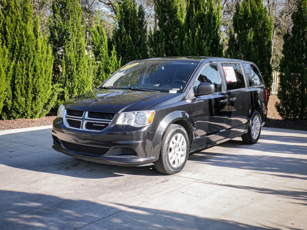 Used 2019 Dodge Grand Caravan SE Minivan