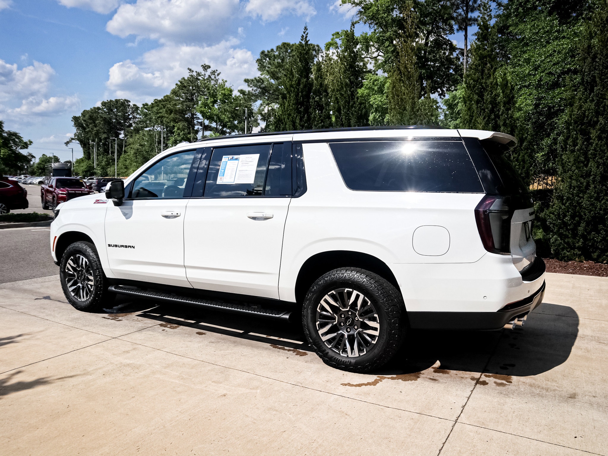 2026 Chevrolet Suburban Z71 photo 5