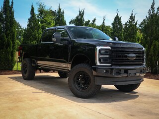 2025 Ford Super Duty F-250 SRW Platinum Pickup