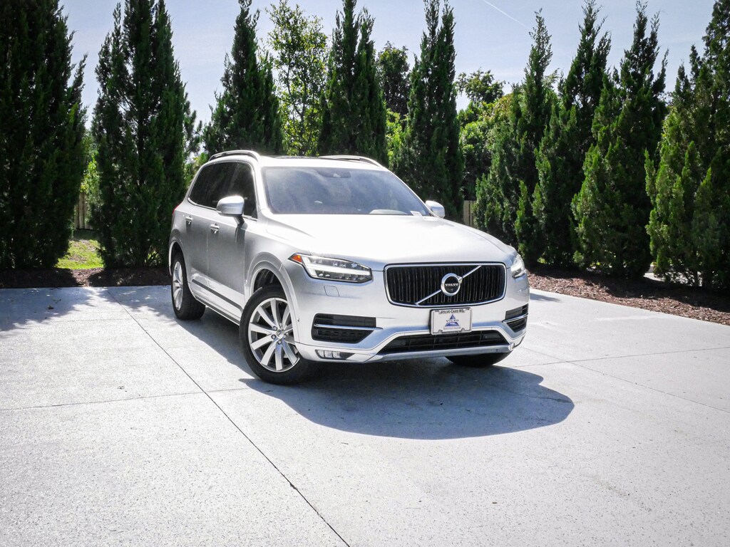 Used 2018 Volvo XC90 Momentum SUV