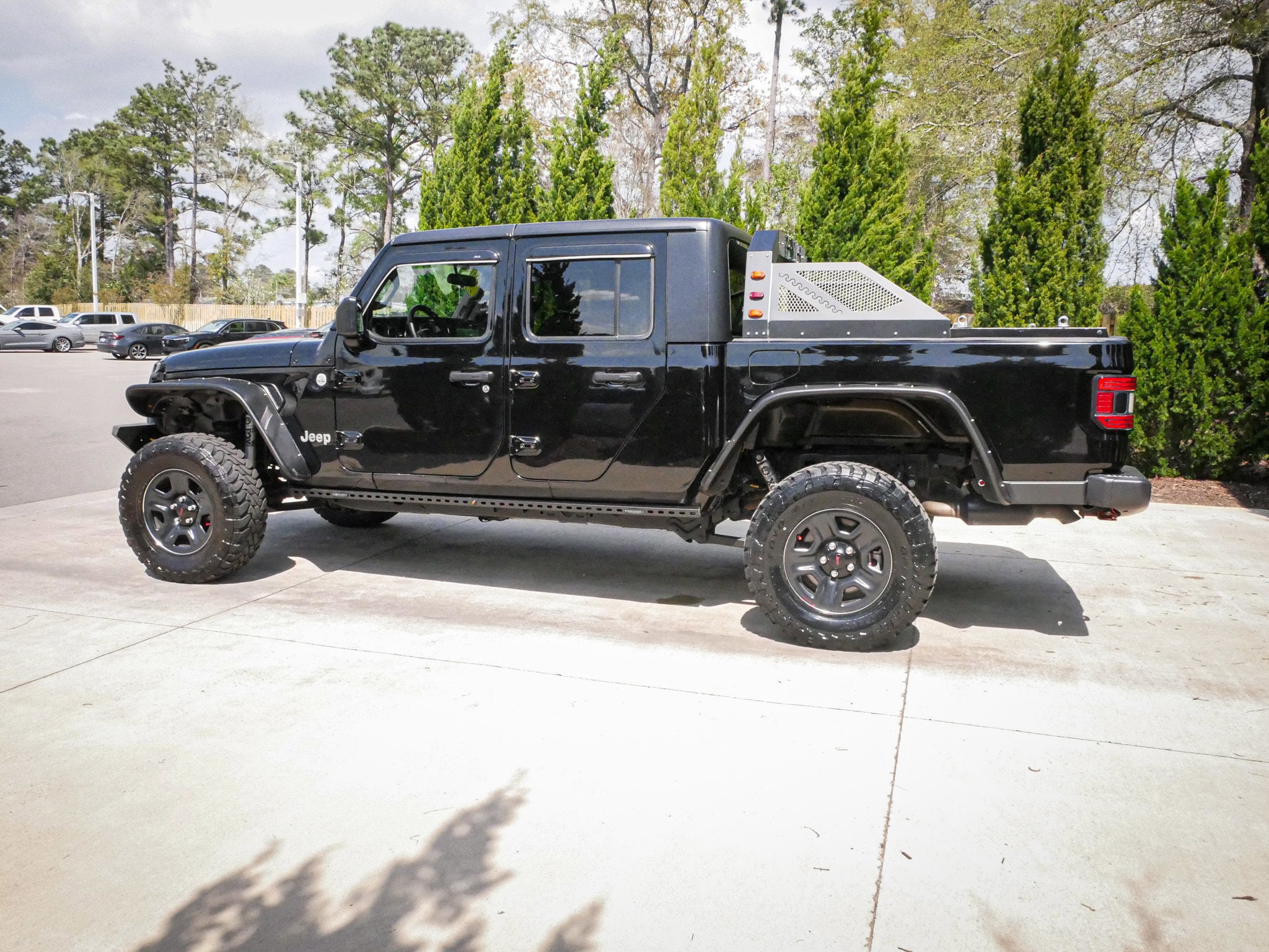 2021 Jeep Gladiator Sport photo 5