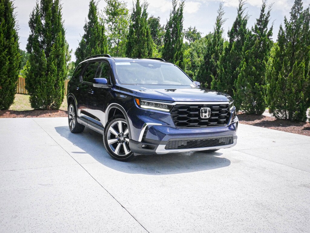 Certified 2025 Honda Pilot Elite SUV