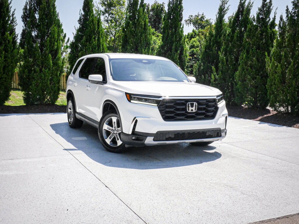 Used 2024 Honda Pilot EX-L 8 Passenger SUV