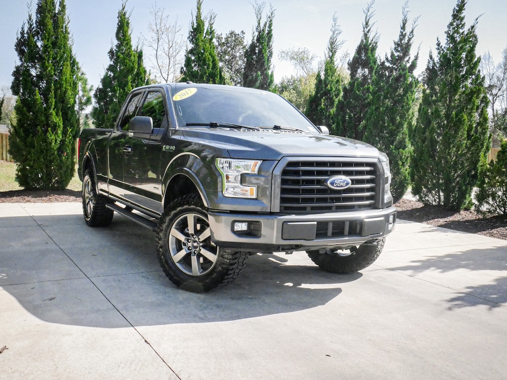 Used 2017 Ford F-150 XLT Pickup