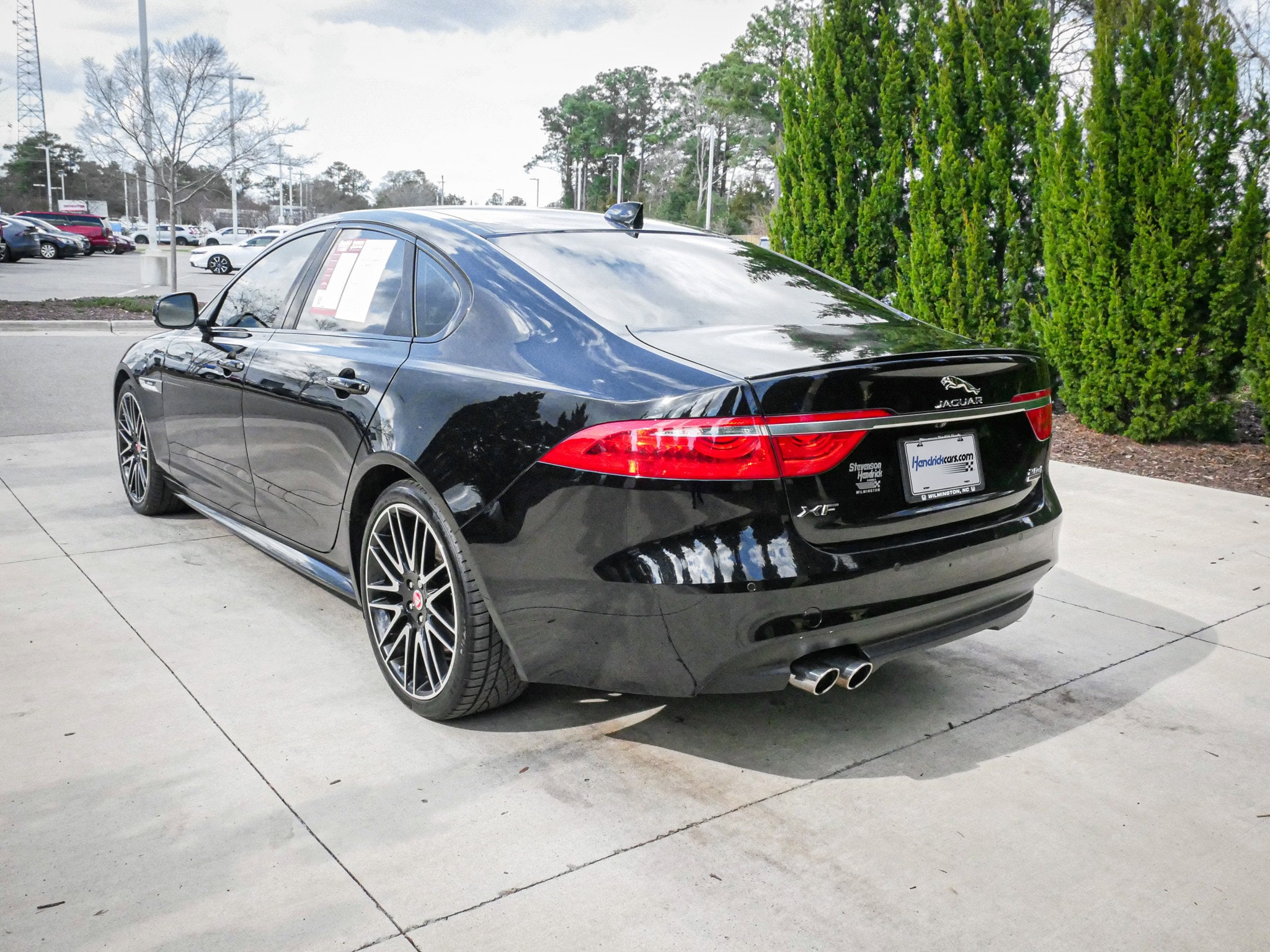 2018 Jaguar XF 20d R-Sport photo 6