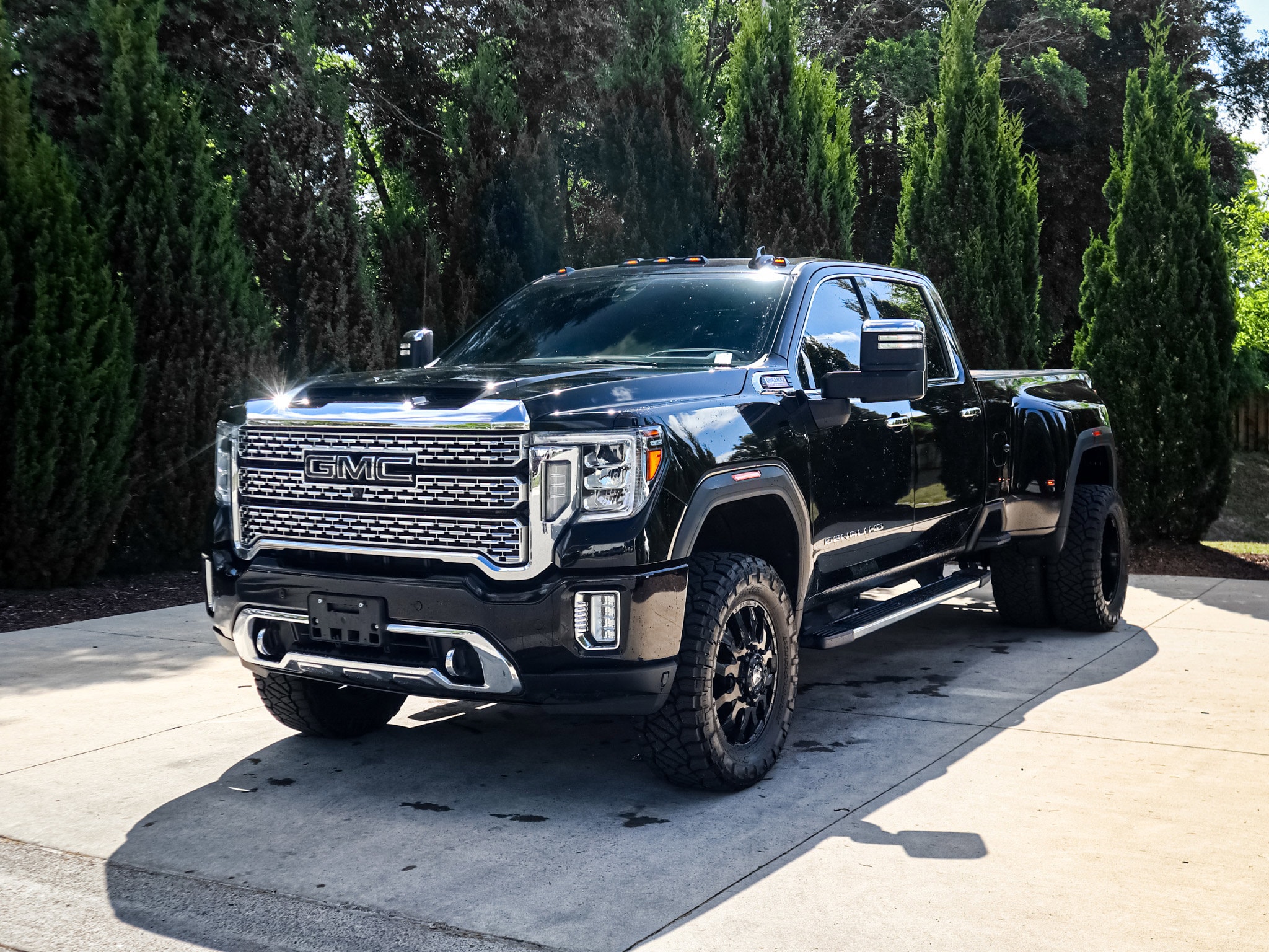 2020 GMC Sierra 3500HD Denali photo 4