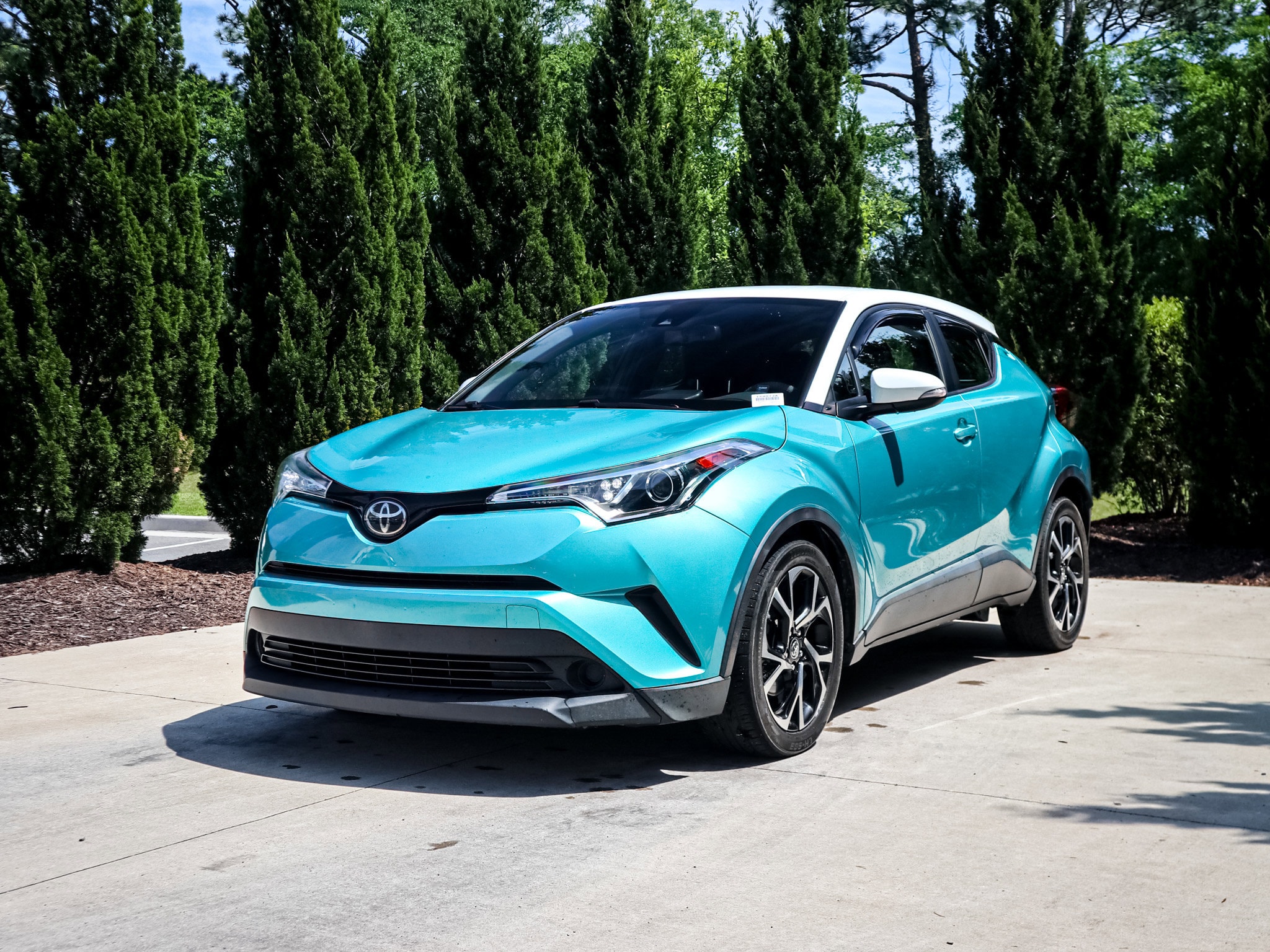 2018 Toyota C-HR XLE photo 4