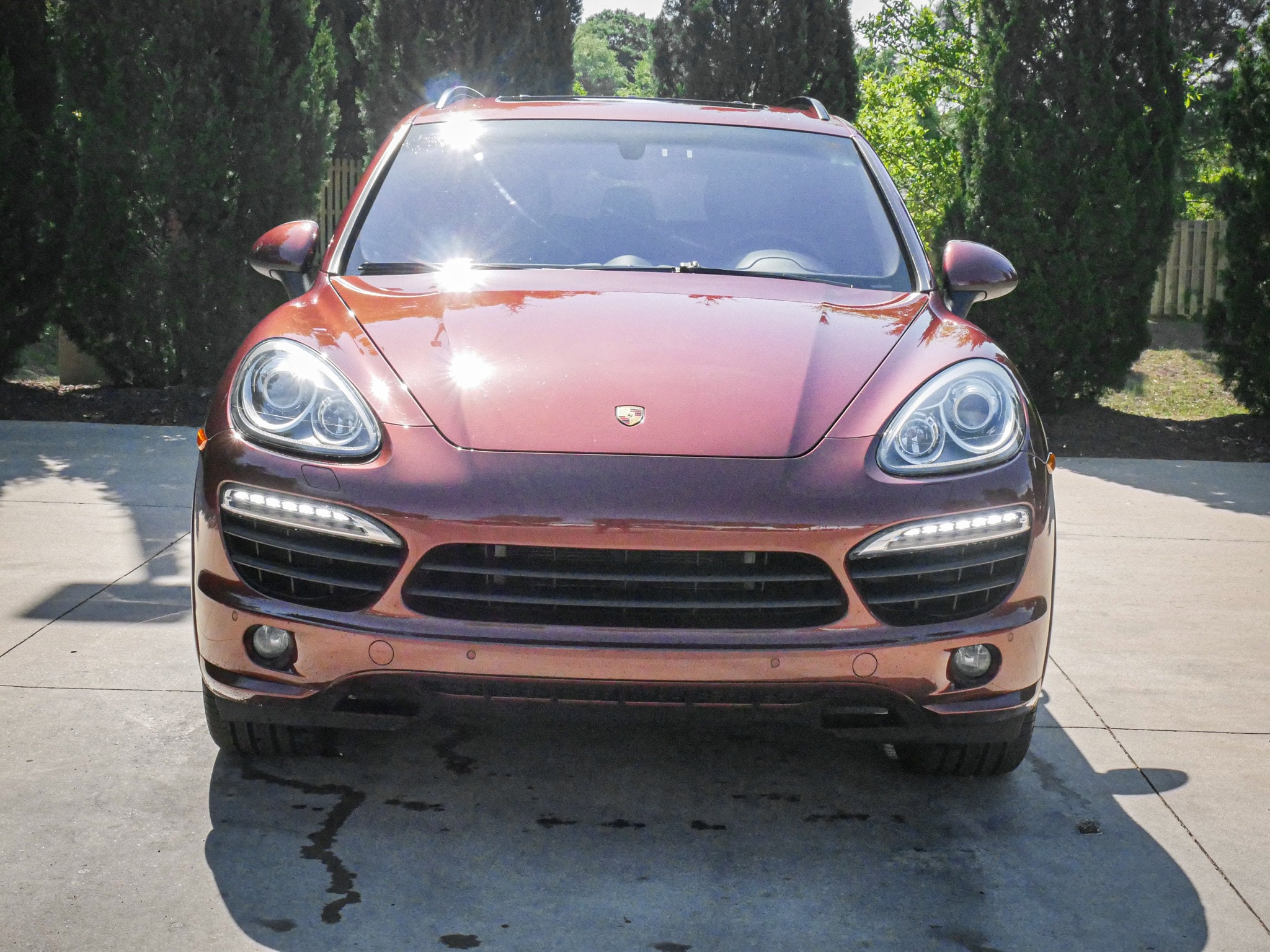 2012 Porsche Cayenne S Hybrid photo 2