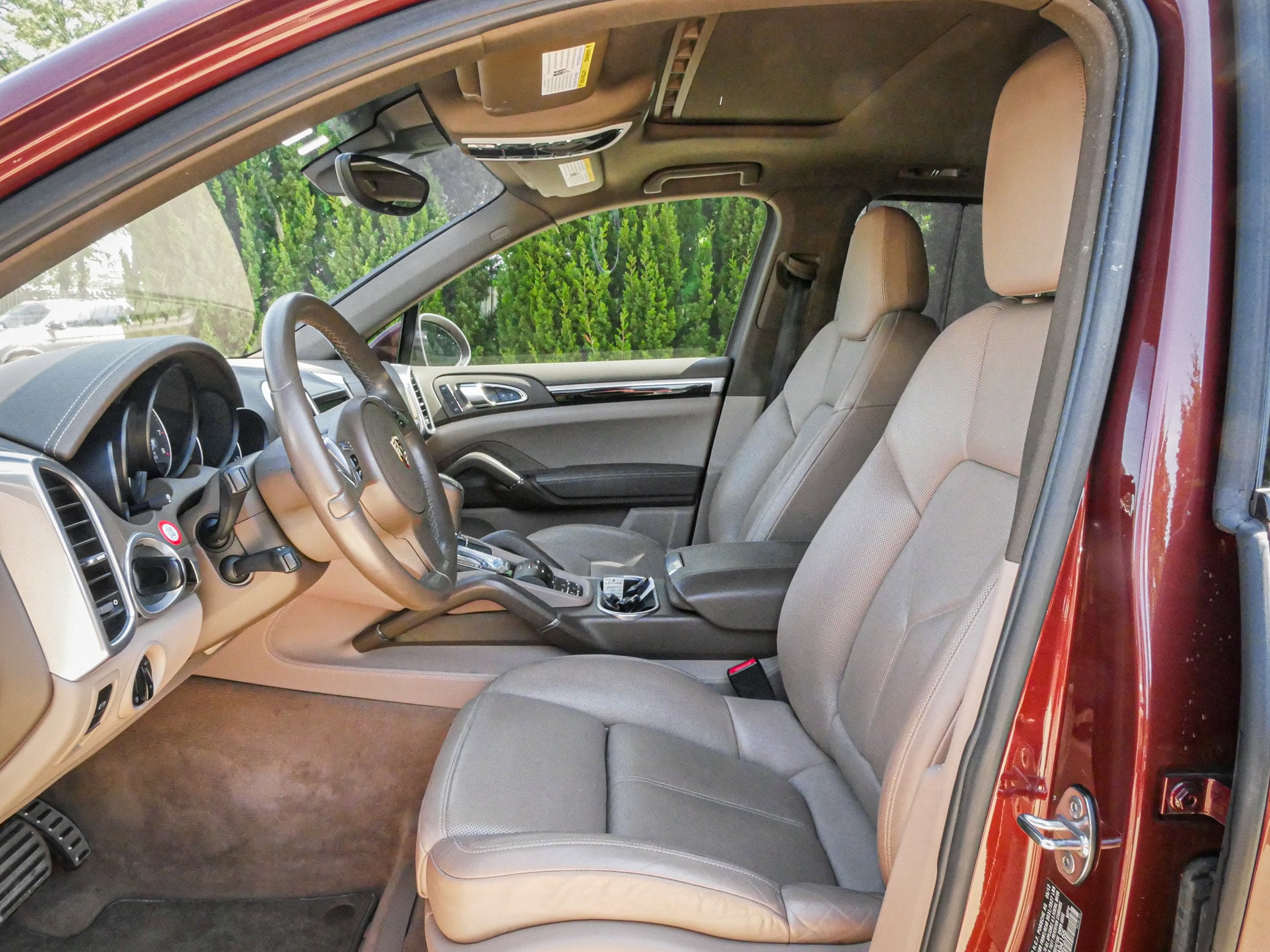 2012 Porsche Cayenne S Hybrid photo 6