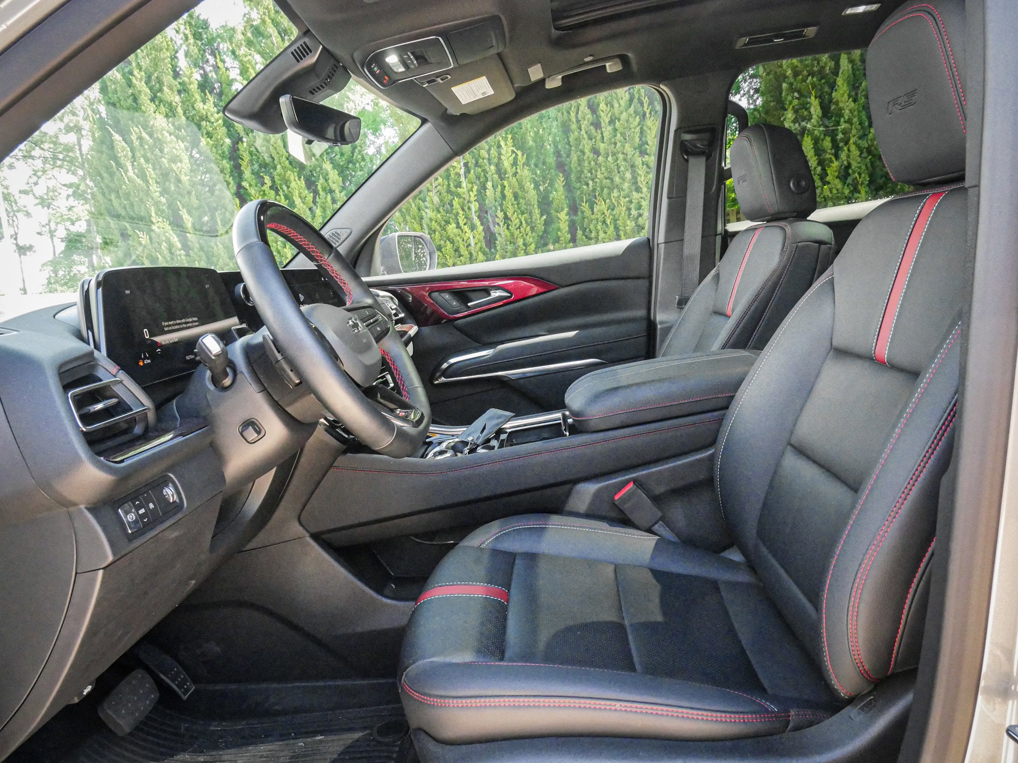 2026 Chevrolet Traverse FWD RS photo 6