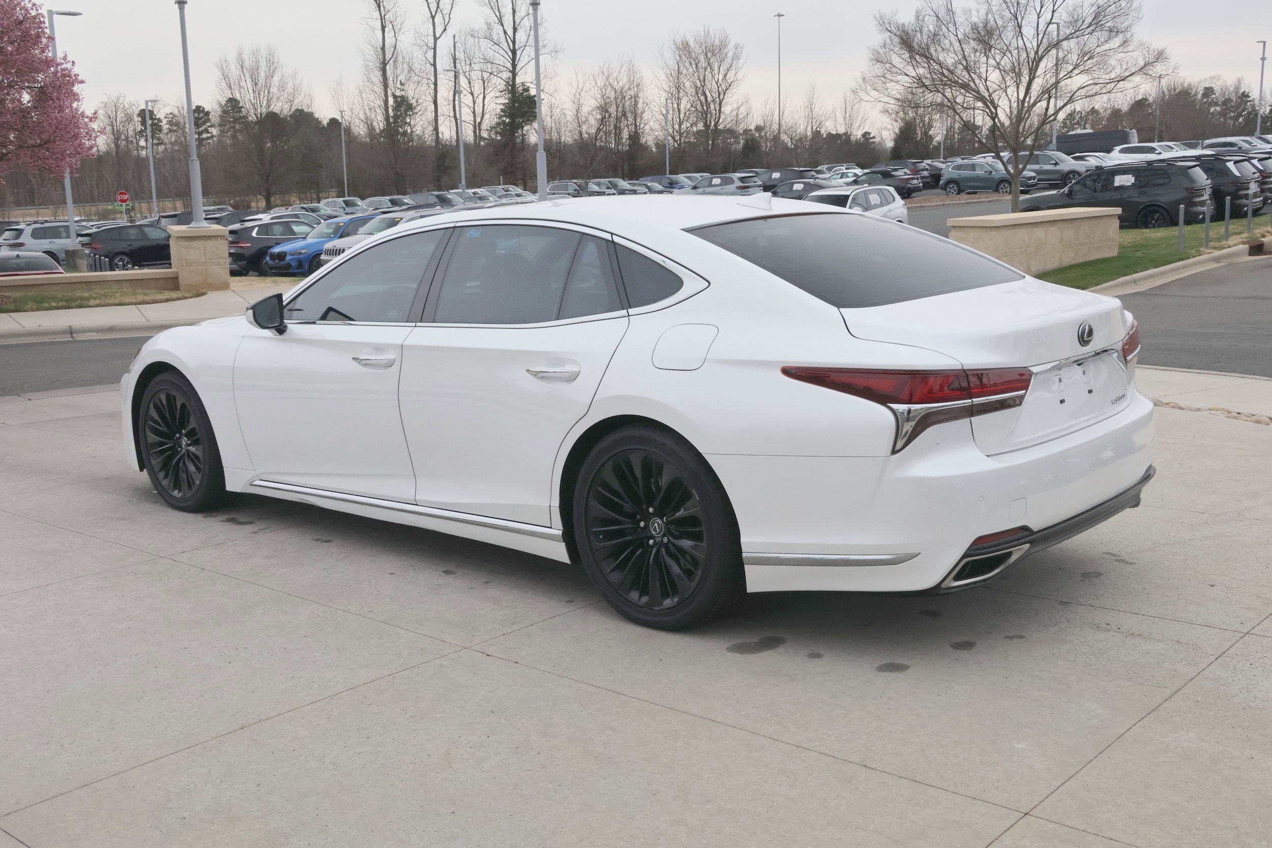 2020 LEXUS LS LS 500 photo 5