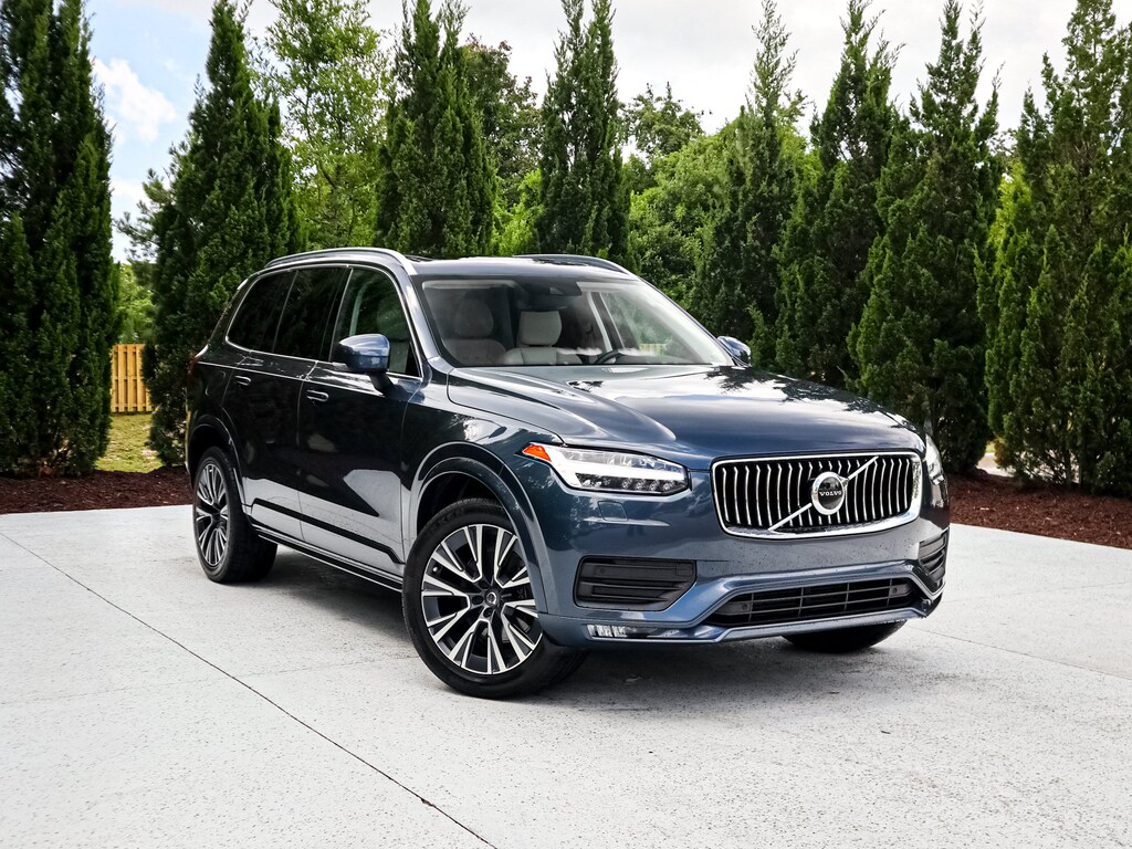 Used 2022 Volvo XC90 Momentum SUV