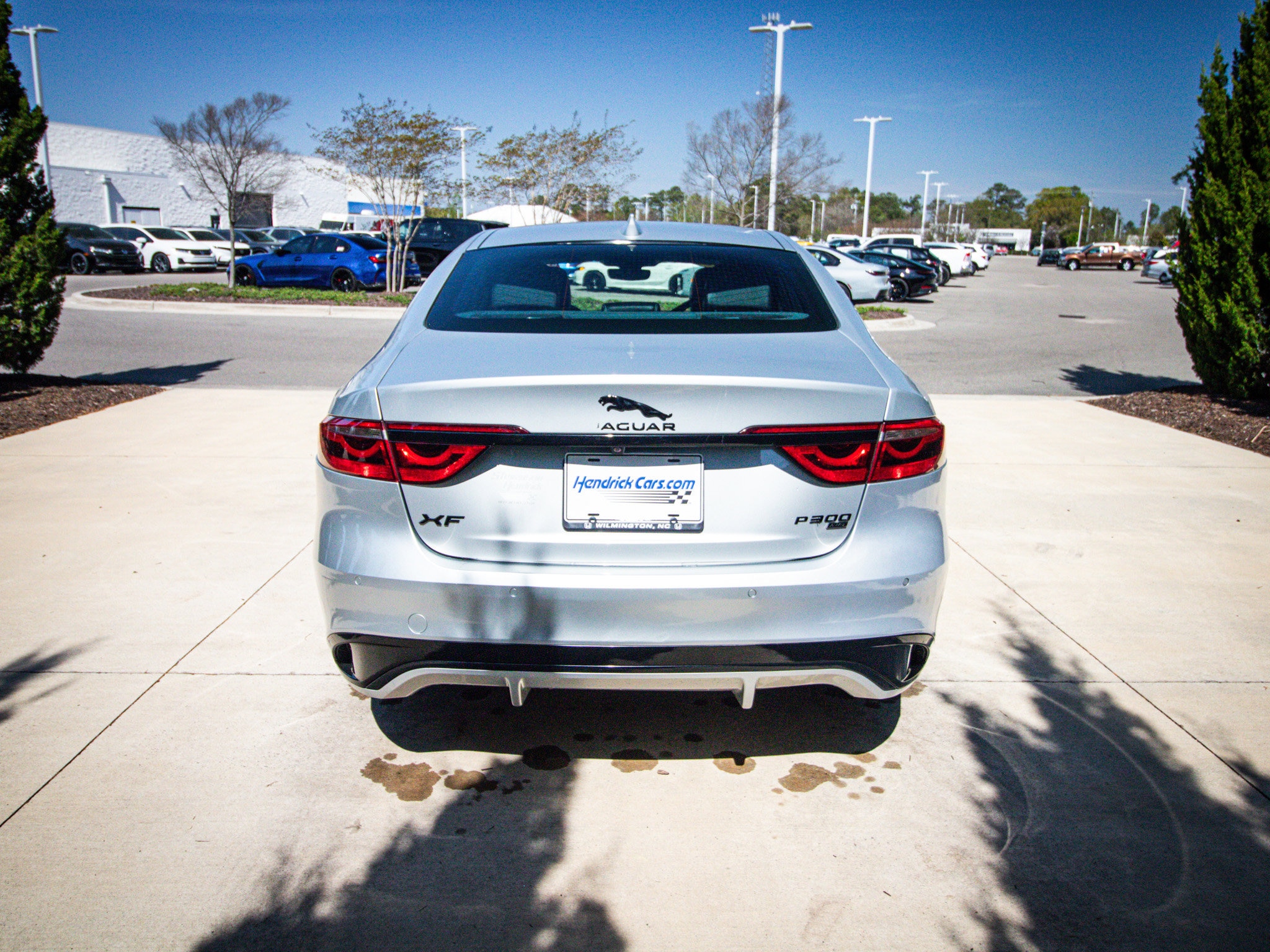 2021 Jaguar XF R-Dynamic SE photo 3