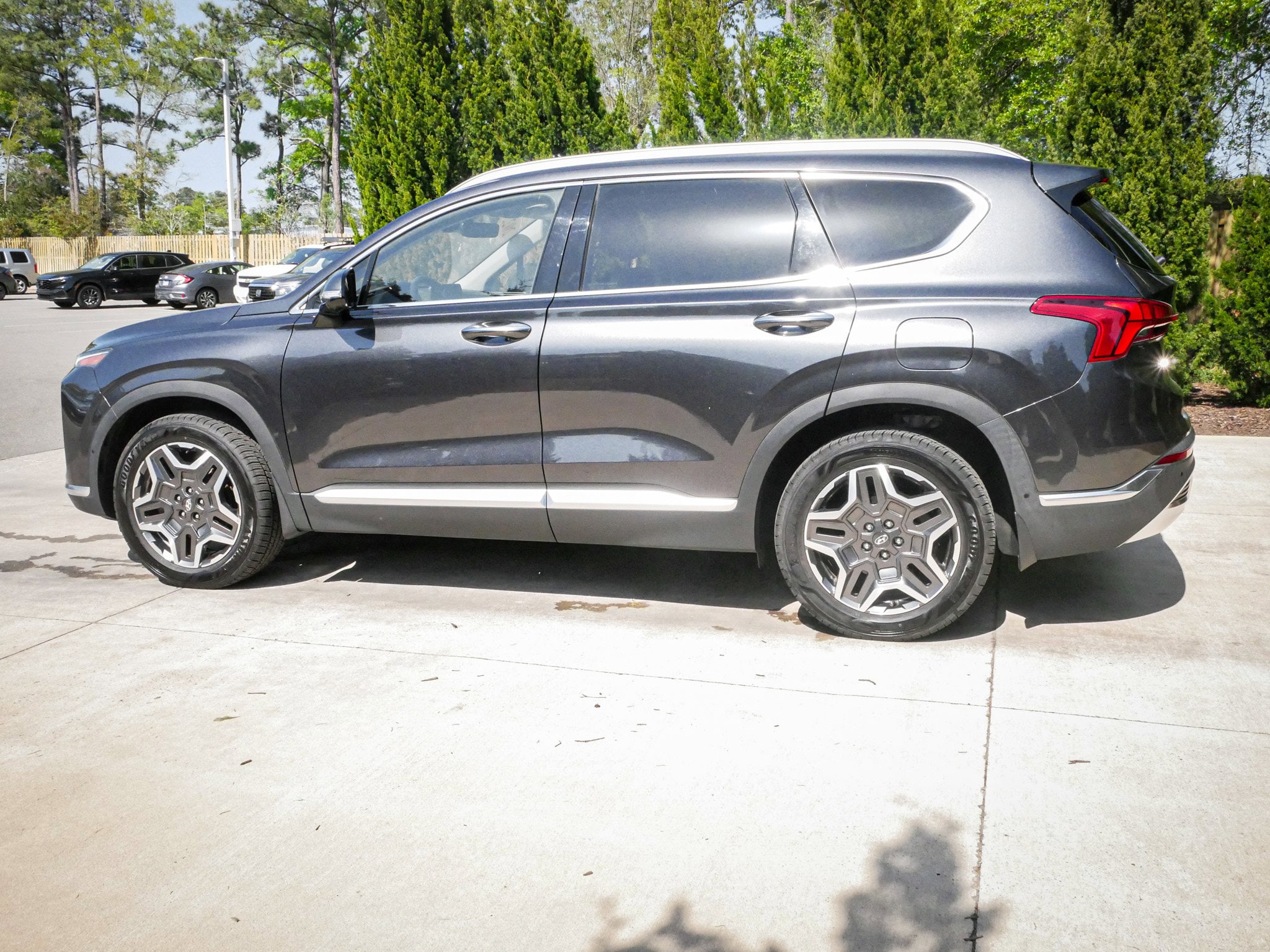 2022 Hyundai Santa Fe Limited photo 5