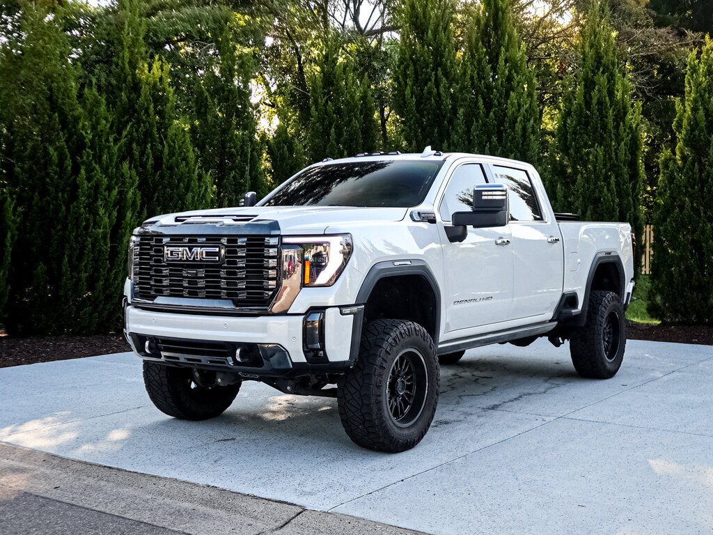 Used 2024 GMC Sierra 2500HD Denali Ultimate Pickup