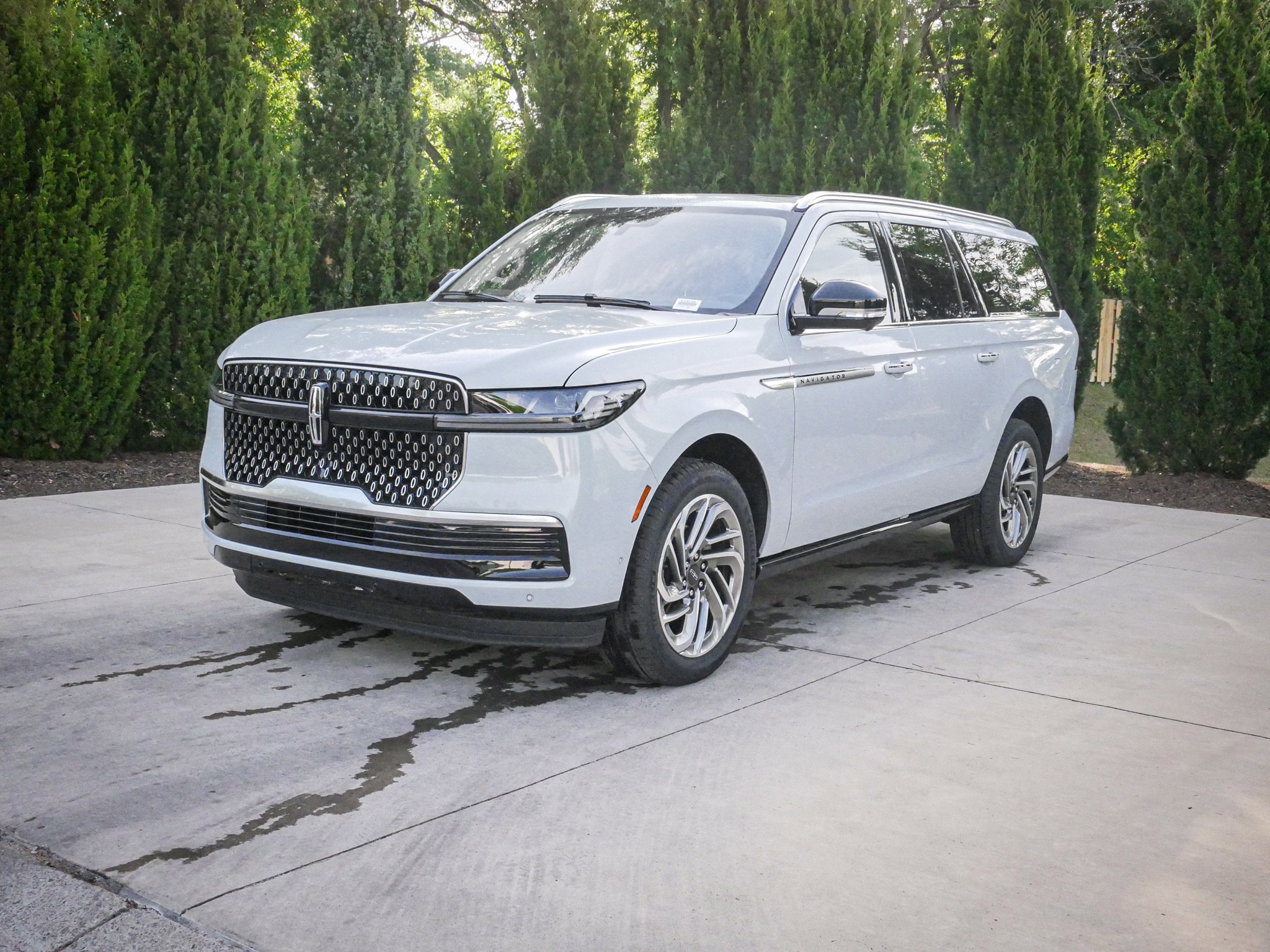 2025 Lincoln Navigator L Reserve photo 4