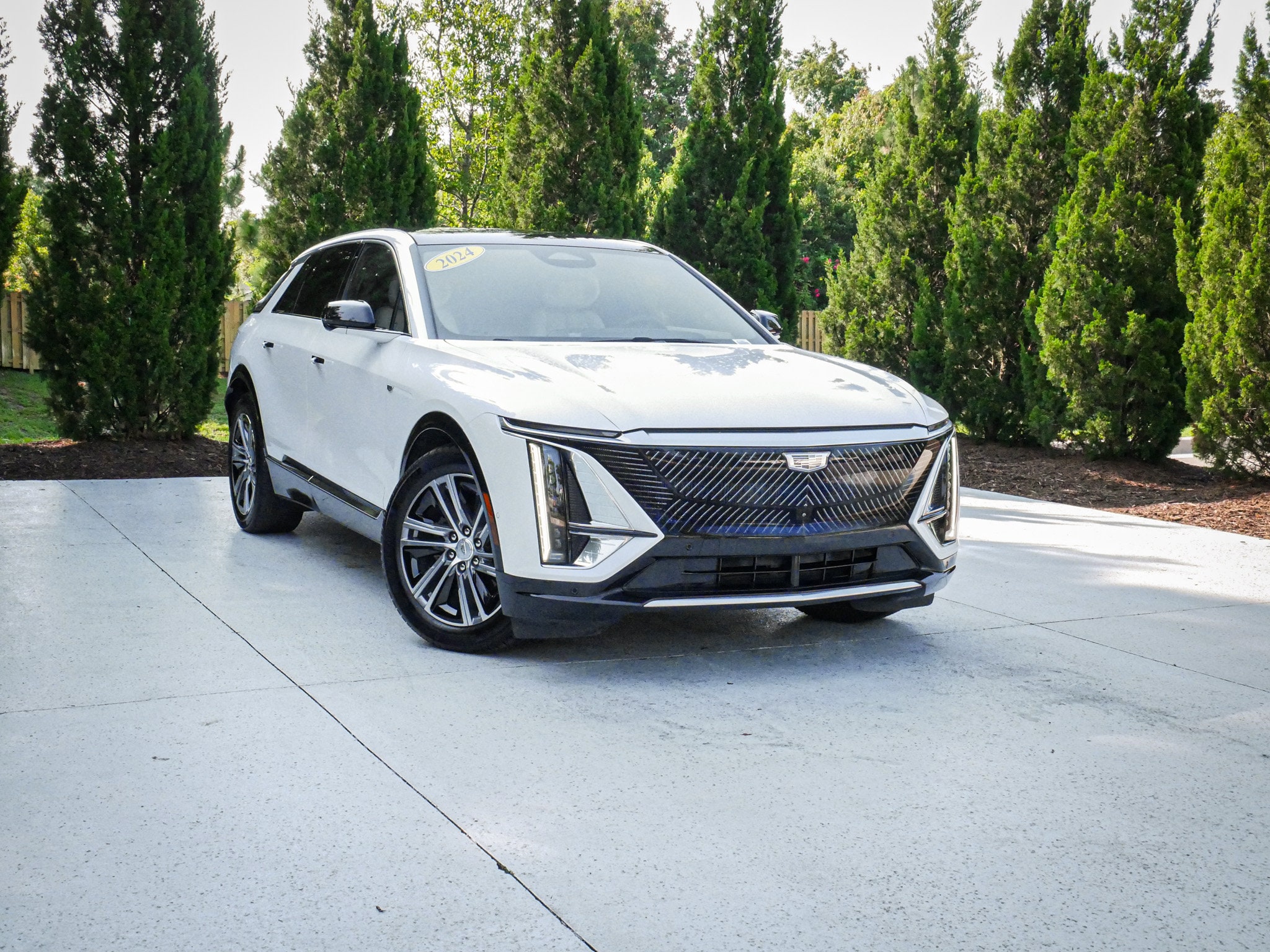 Used 2024 Cadillac LYRIQ Luxury 2 with VIN 1GYKPRRK1RZ119854 for sale in Charleston, SC