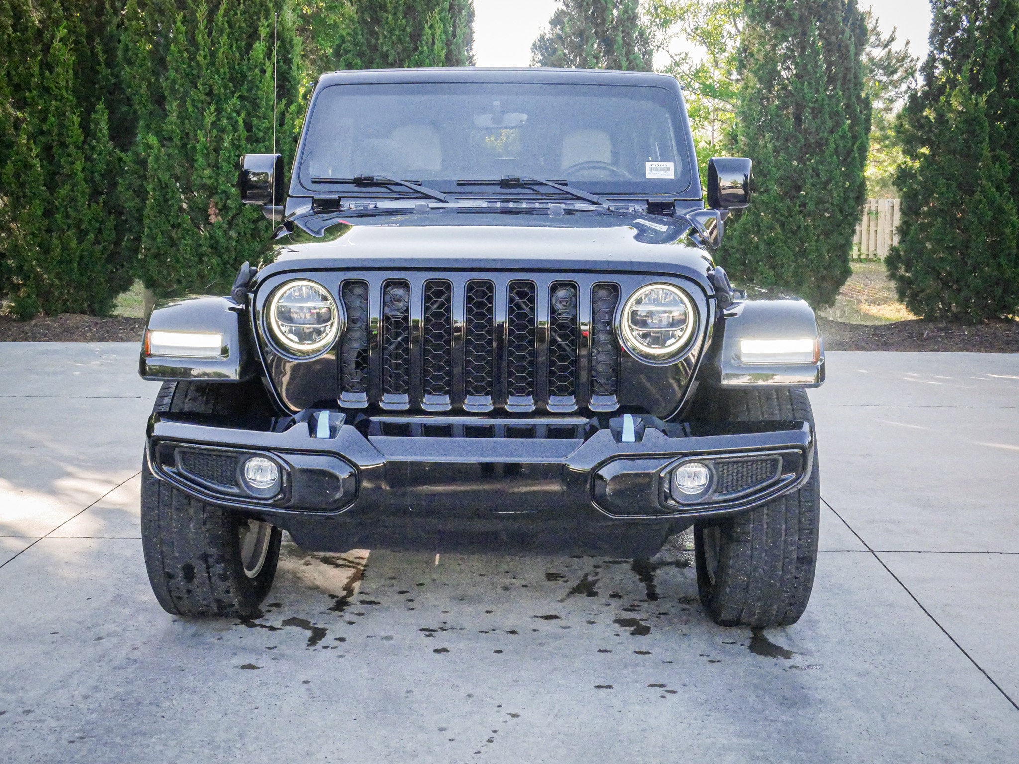 2022 Jeep Wrangler 4xe Unlimited Sahara High Altitude photo 2