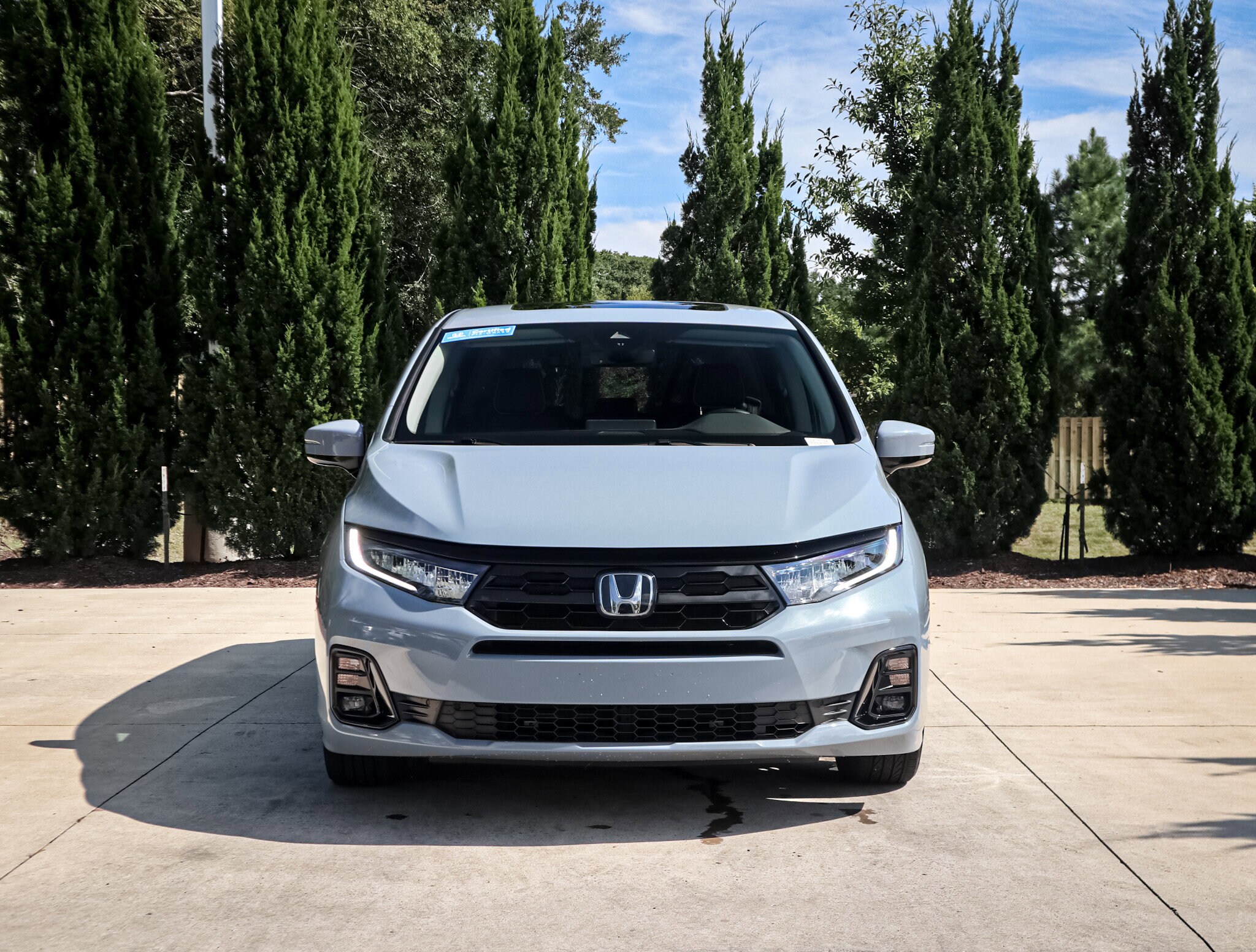 2025 Honda Odyssey Elite photo 2