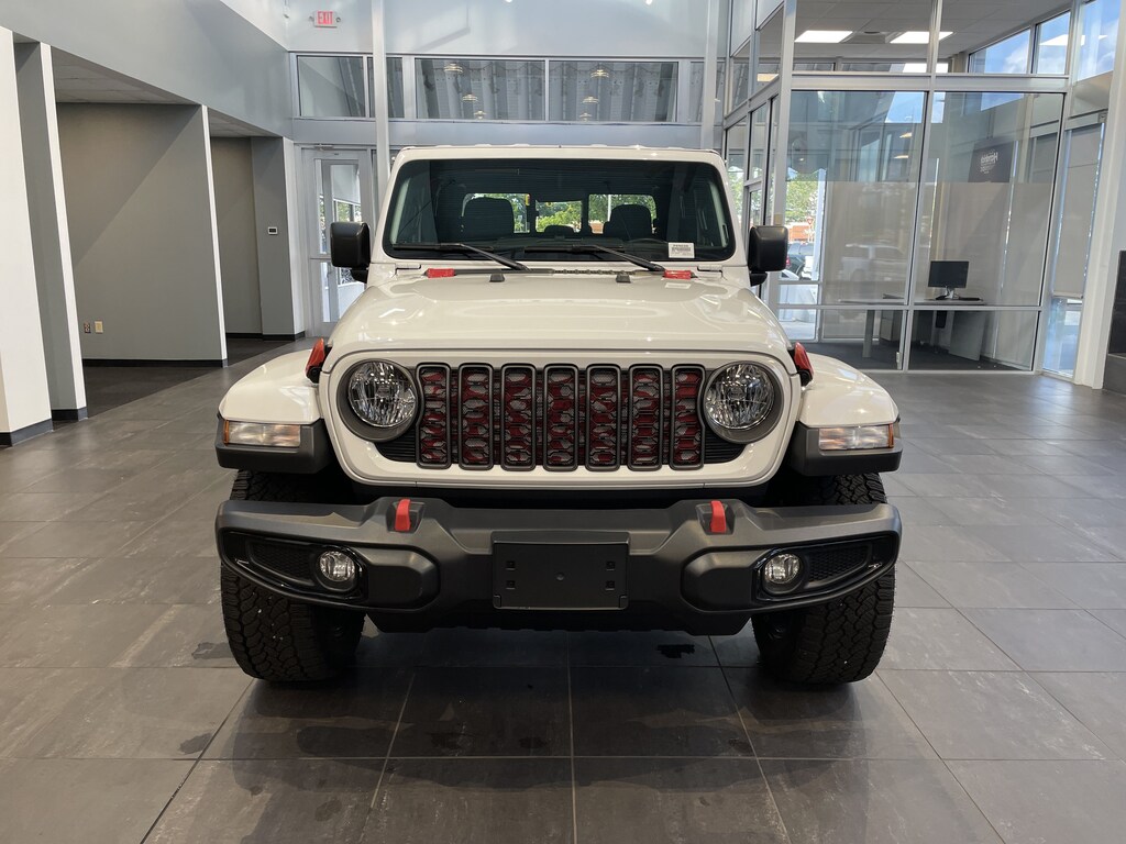 Used 2025 Jeep Gladiator Nighthawk Pickup