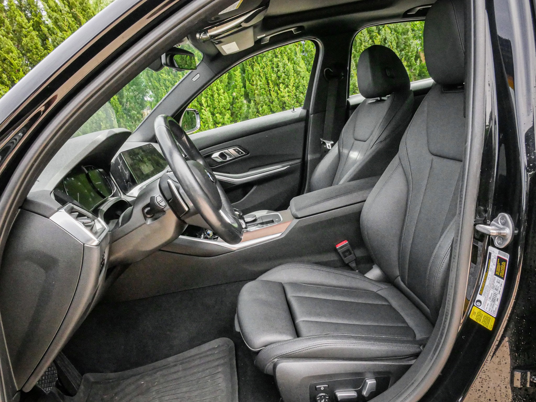 2021 BMW 3 Series 330i photo 6