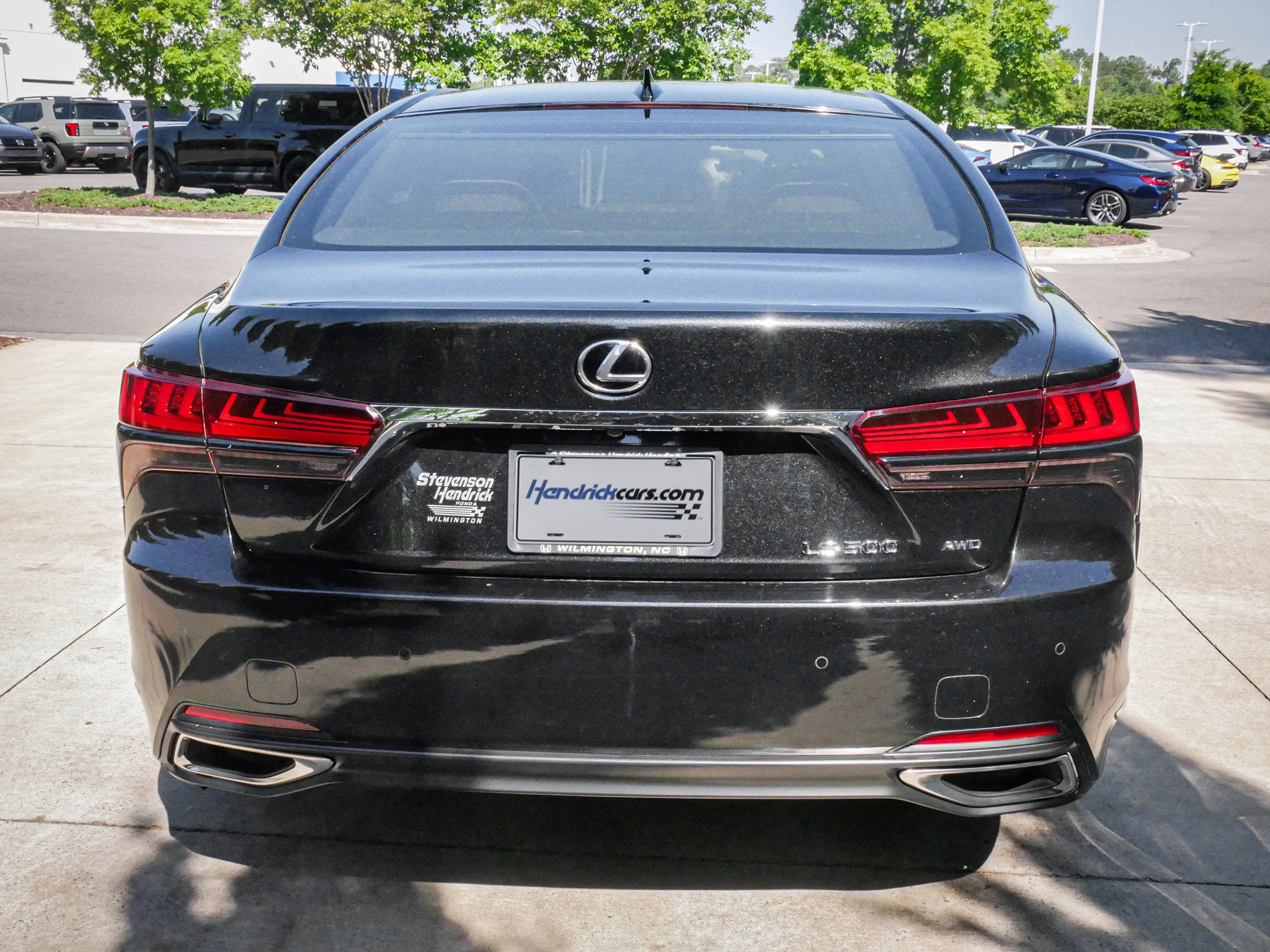 2023 LEXUS LS LS 500 photo 3