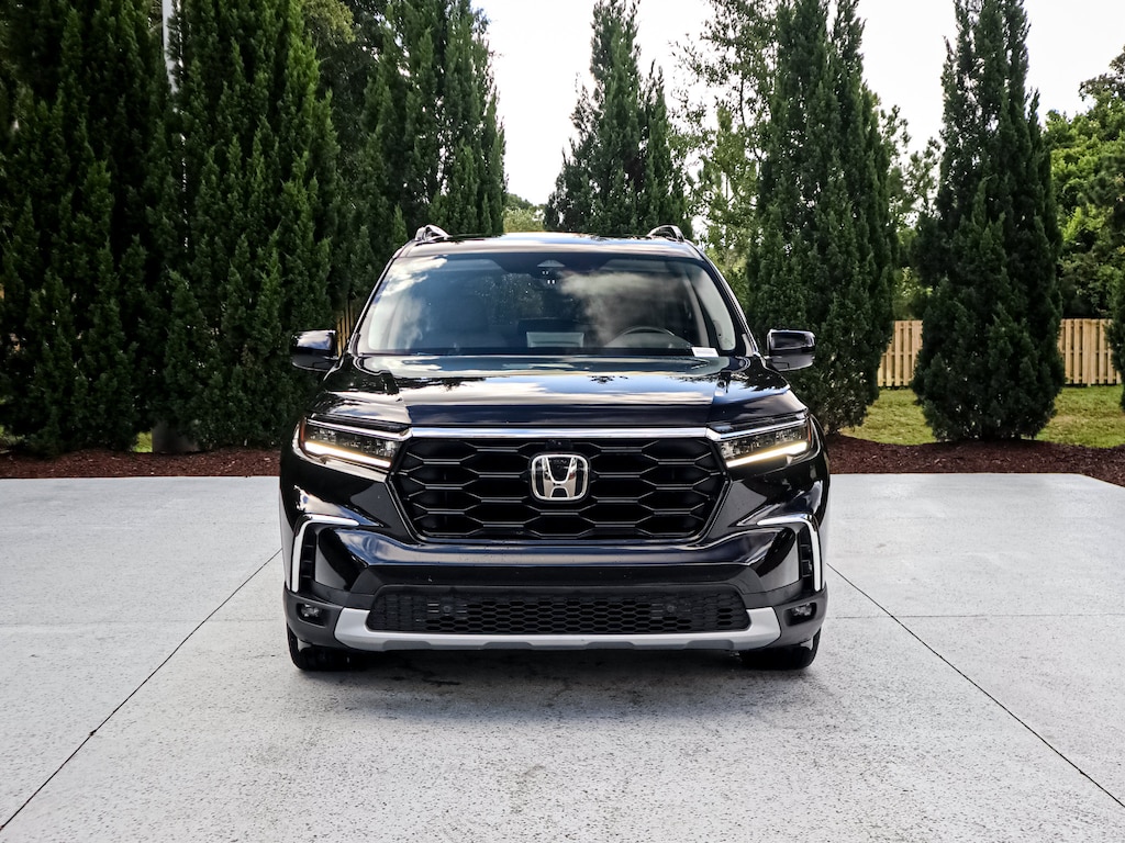 Used 2024 Honda Pilot Elite SUV
