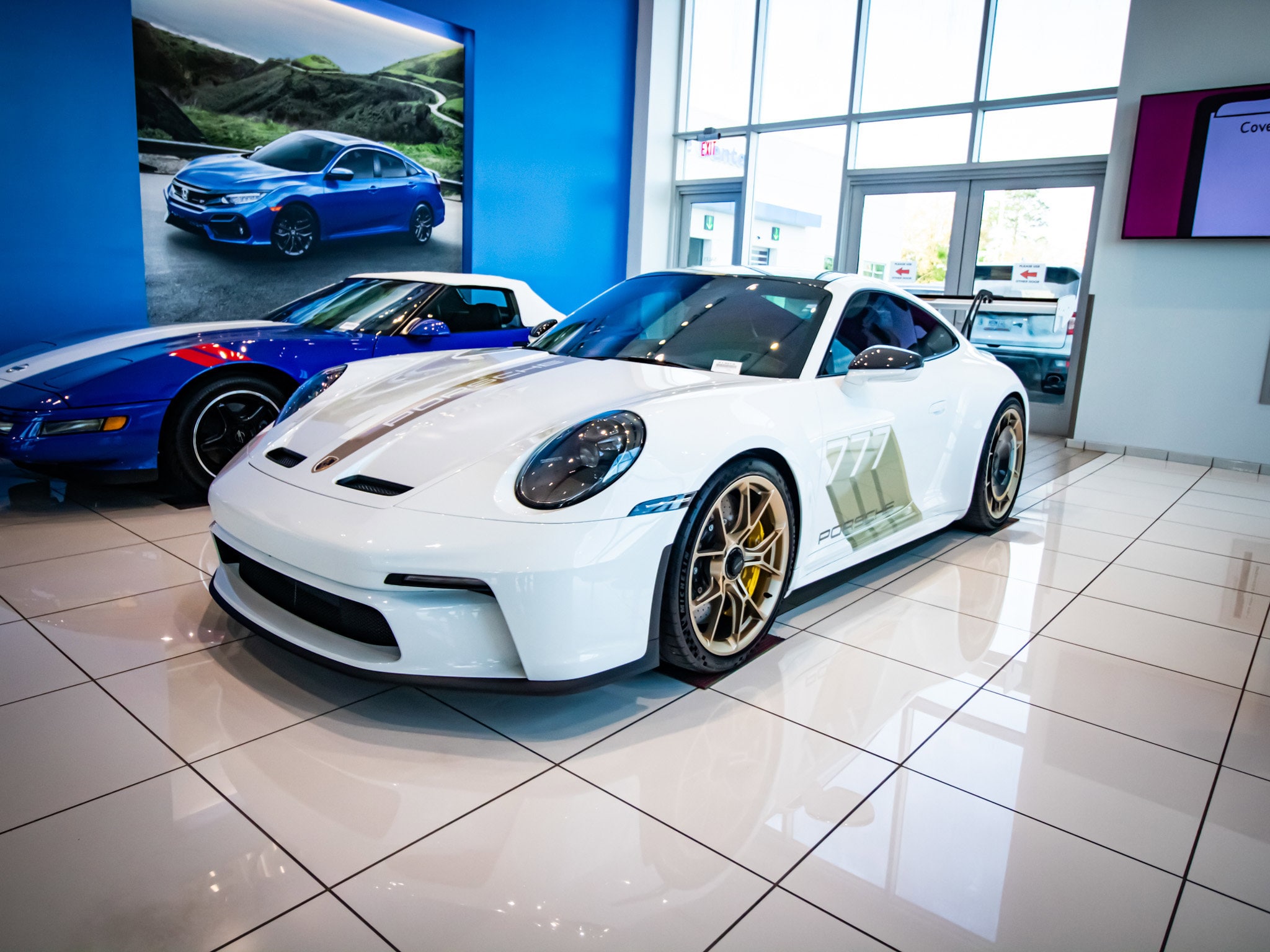 2024 Porsche 911 GT3 photo 4