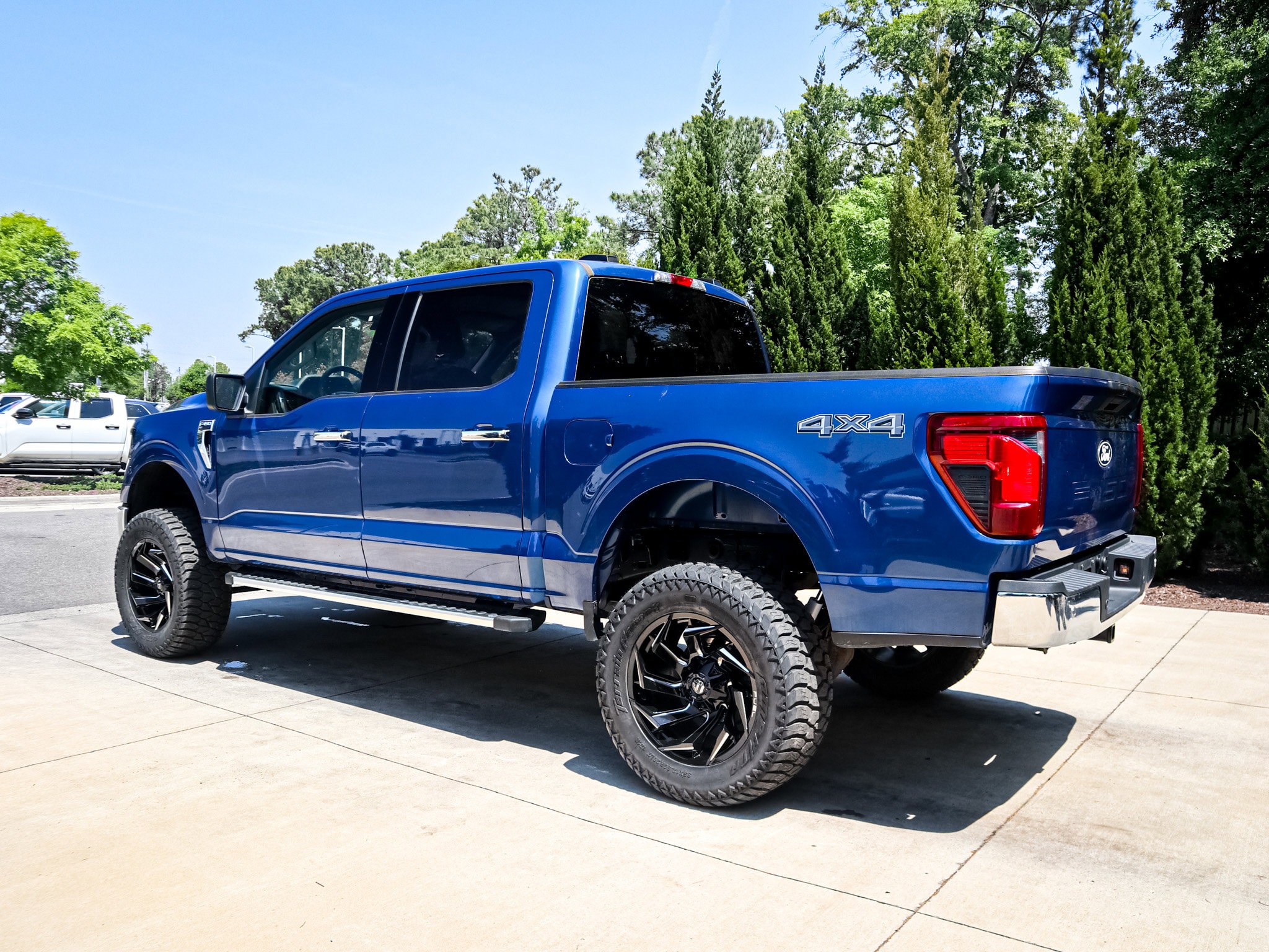 2025 Ford F-150 XLT photo 5