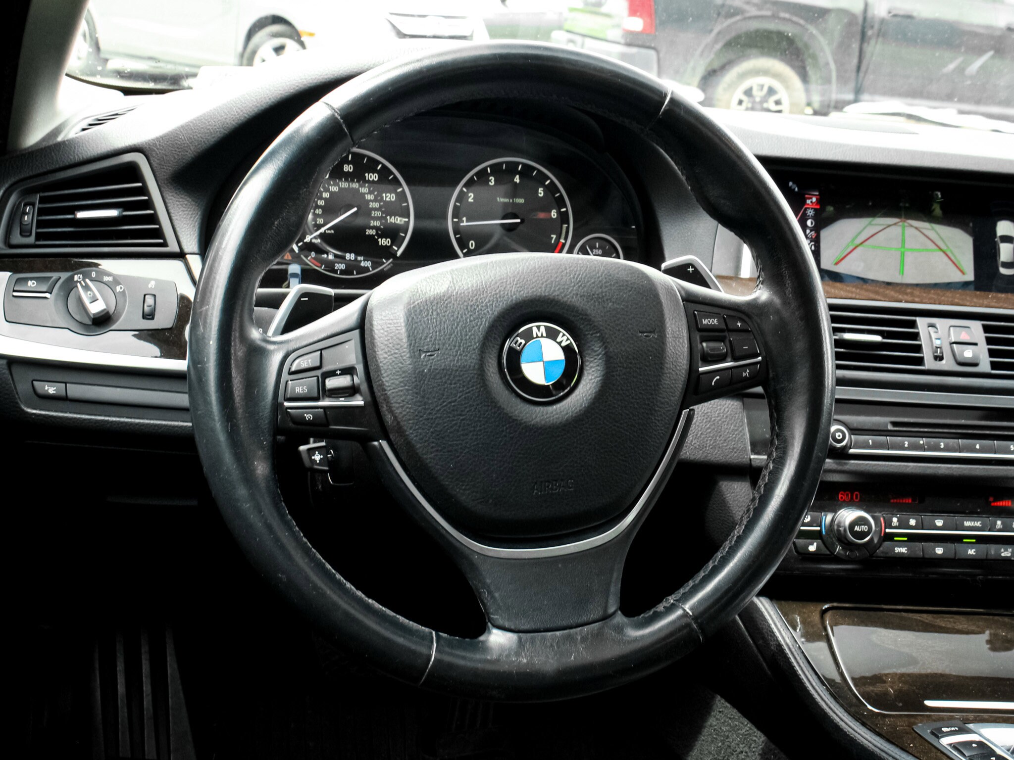 2016 BMW 5 Series 528i photo 5