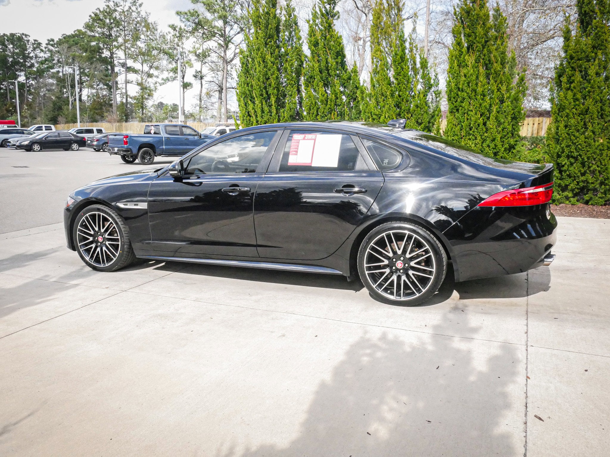 2018 Jaguar XF 20d R-Sport photo 5