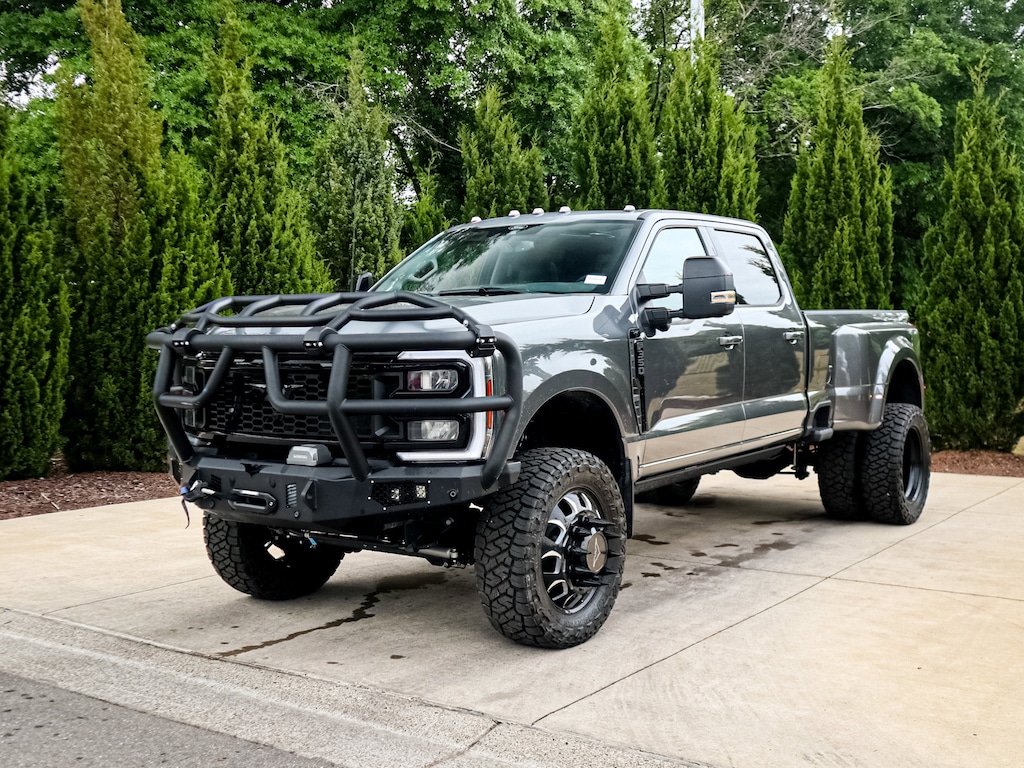 Used 2024 Ford Super Duty F-350 DRW LARIAT Pickup
