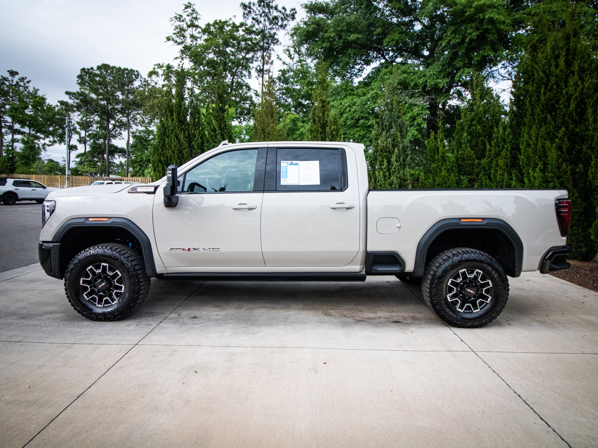 2026 GMC Sierra 2500HD AT4X photo 5