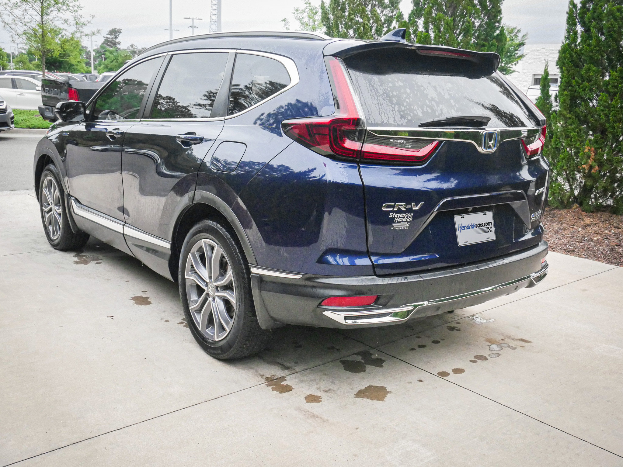 2022 Honda CR-V Hybrid Touring photo 6