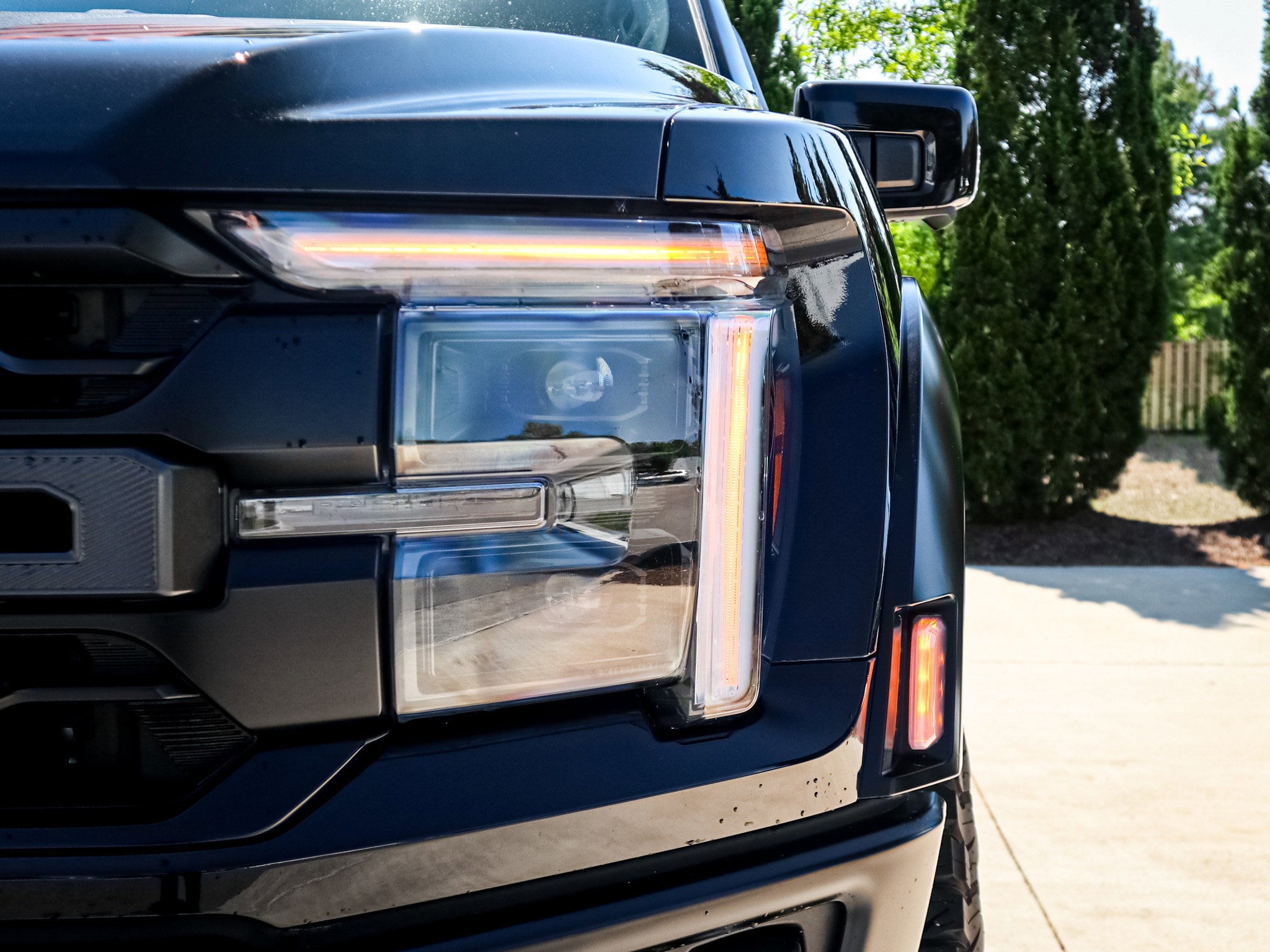 2025 Ford F-150 Raptor photo 4