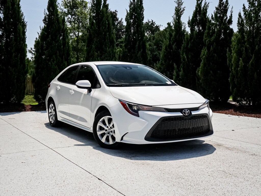 Used 2022 Toyota Corolla LE Sedan