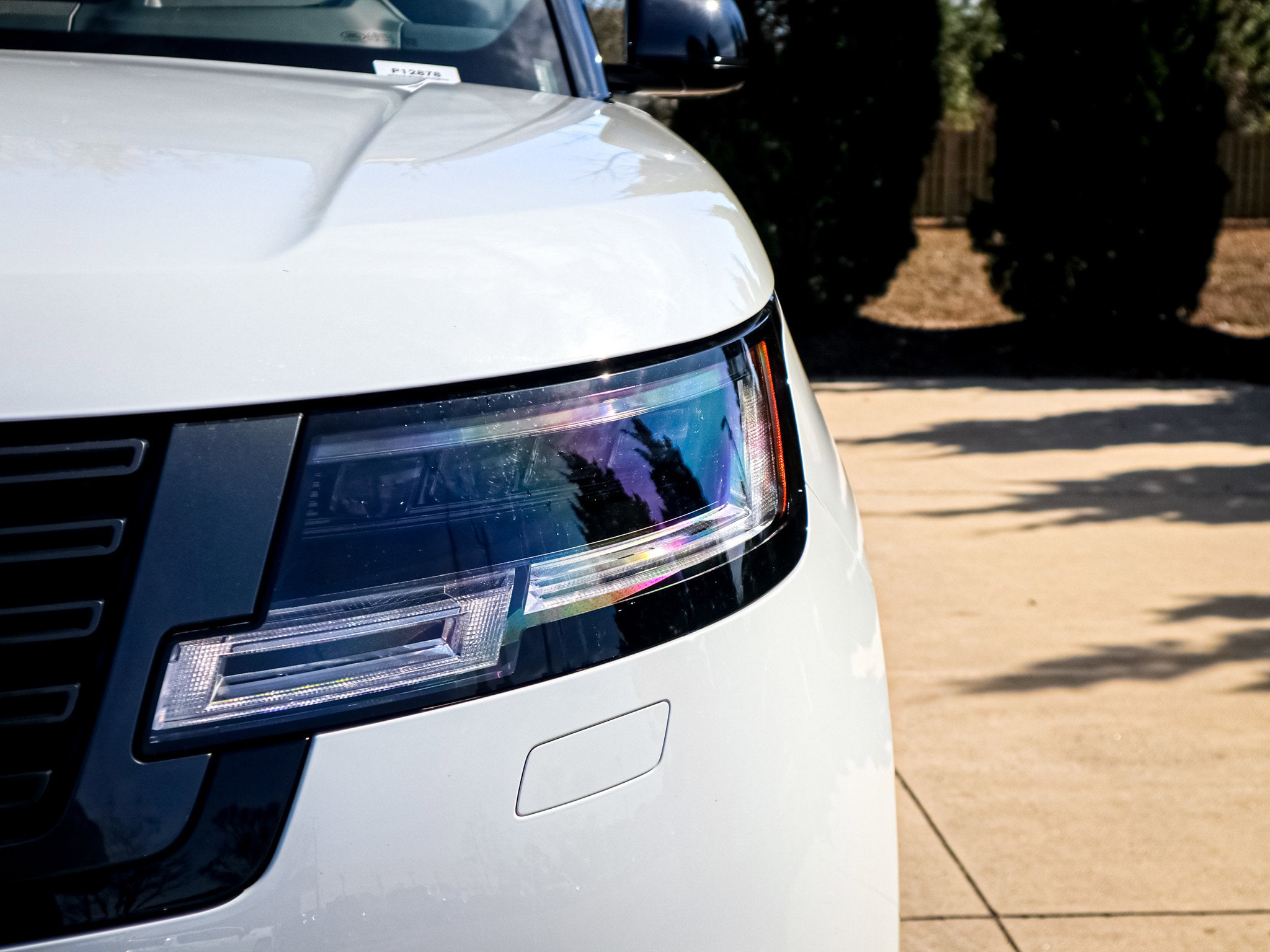 2025 Land Rover Range Rover SE photo 4