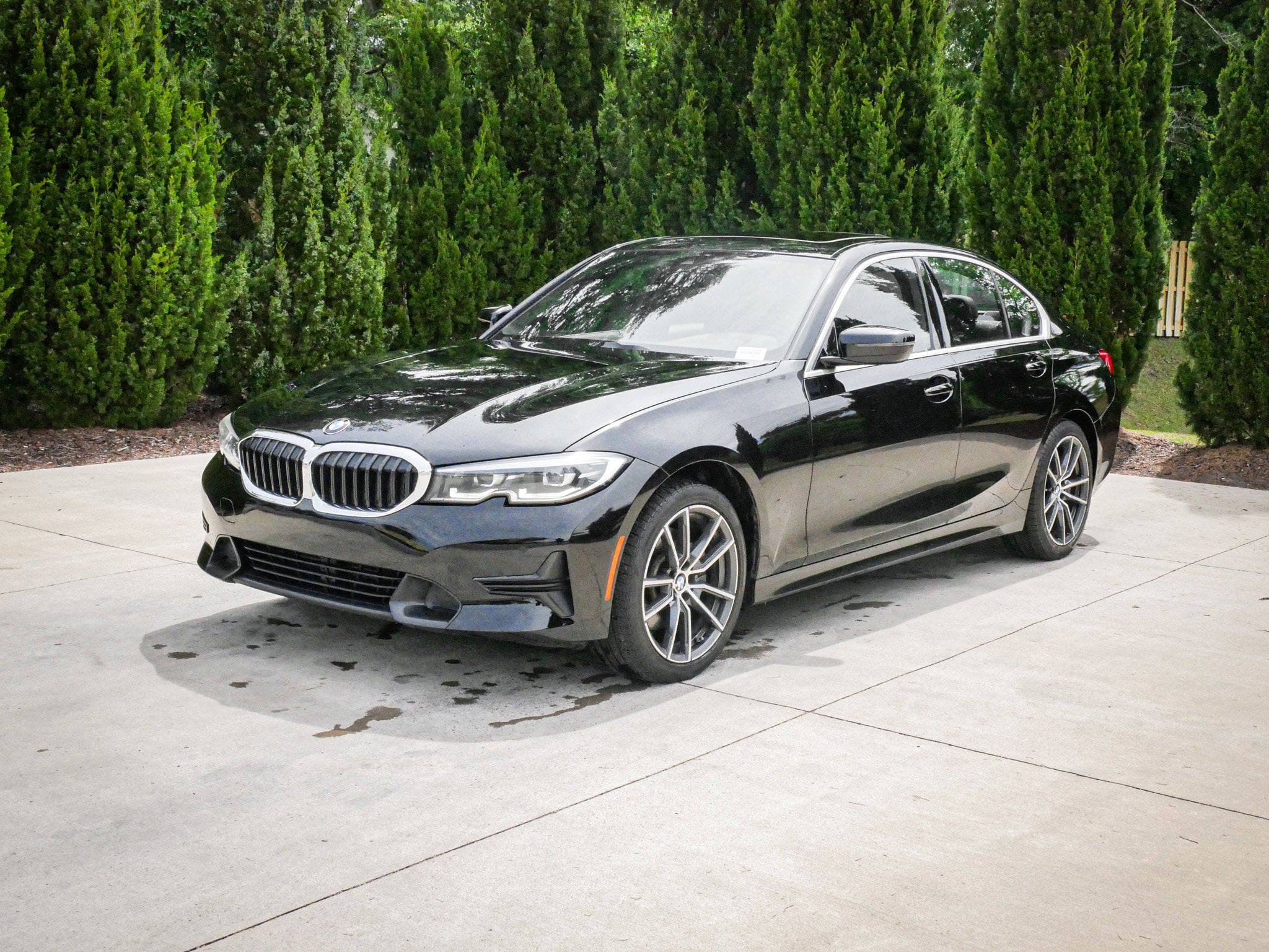 2021 BMW 3 Series 330i photo 4