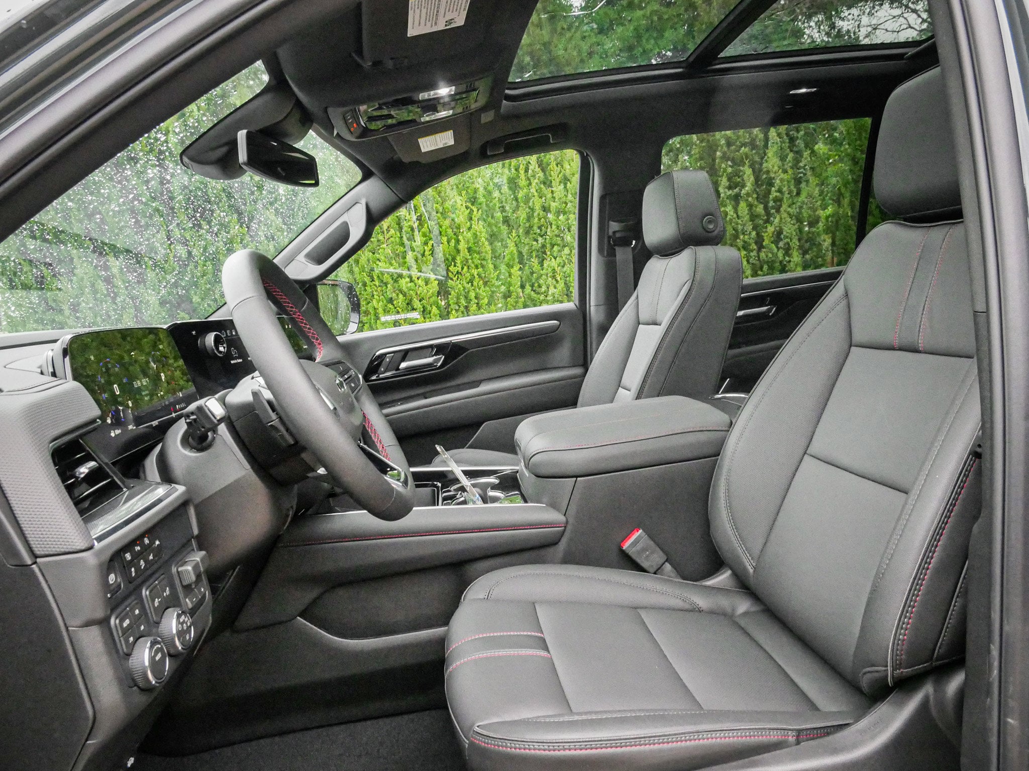 2026 Chevrolet Suburban RST photo 6