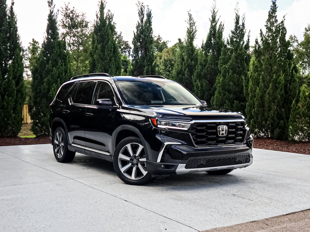 Used 2024 Honda Pilot Elite SUV