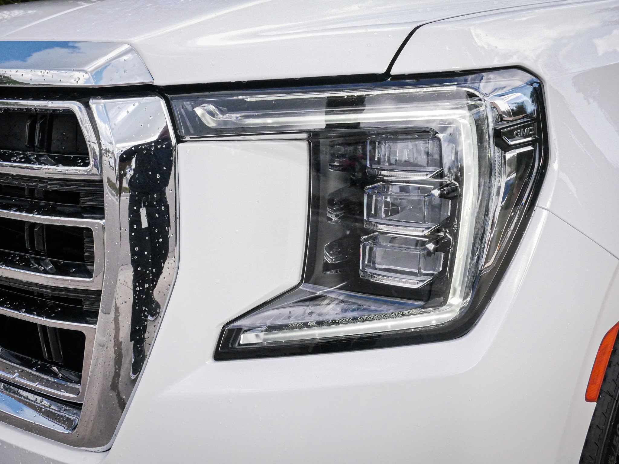 2023 GMC Yukon XL SLT photo 4