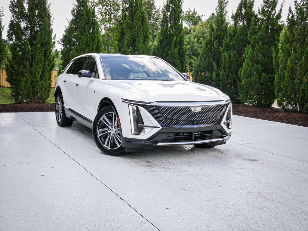 Used 2024 CADILLAC Lyriq Luxury SUV