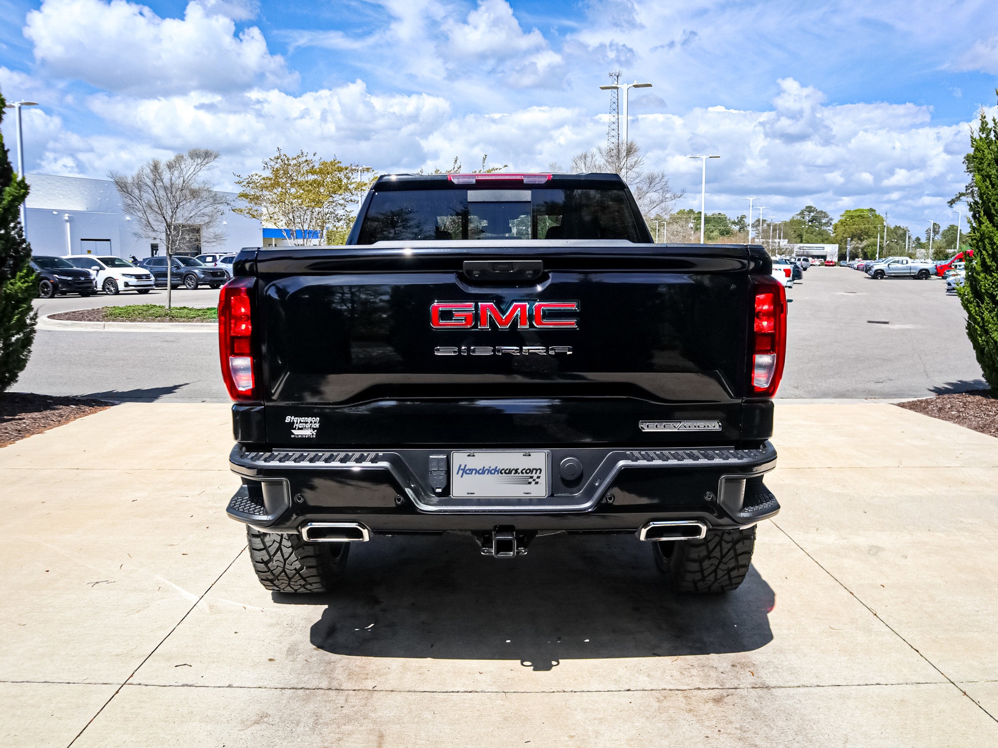 2024 GMC Sierra 1500 Elevation photo 3