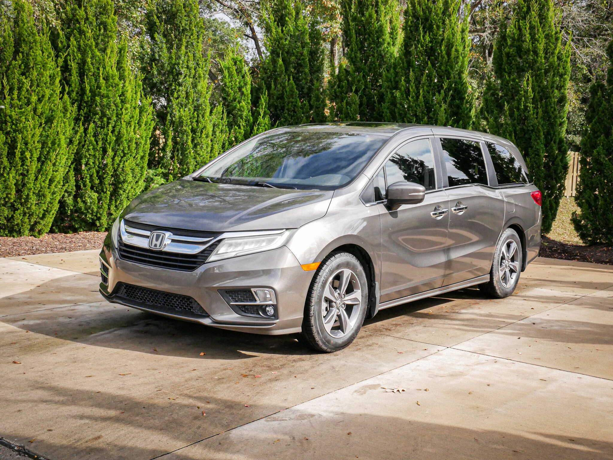 2018 Honda Odyssey Touring photo 3
