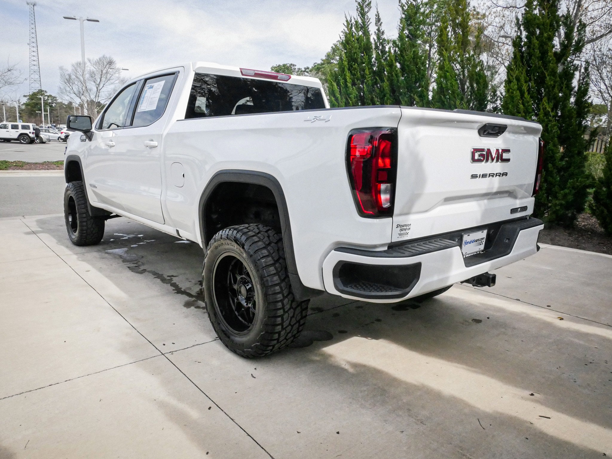 2024 GMC Sierra 1500 Elevation photo 6