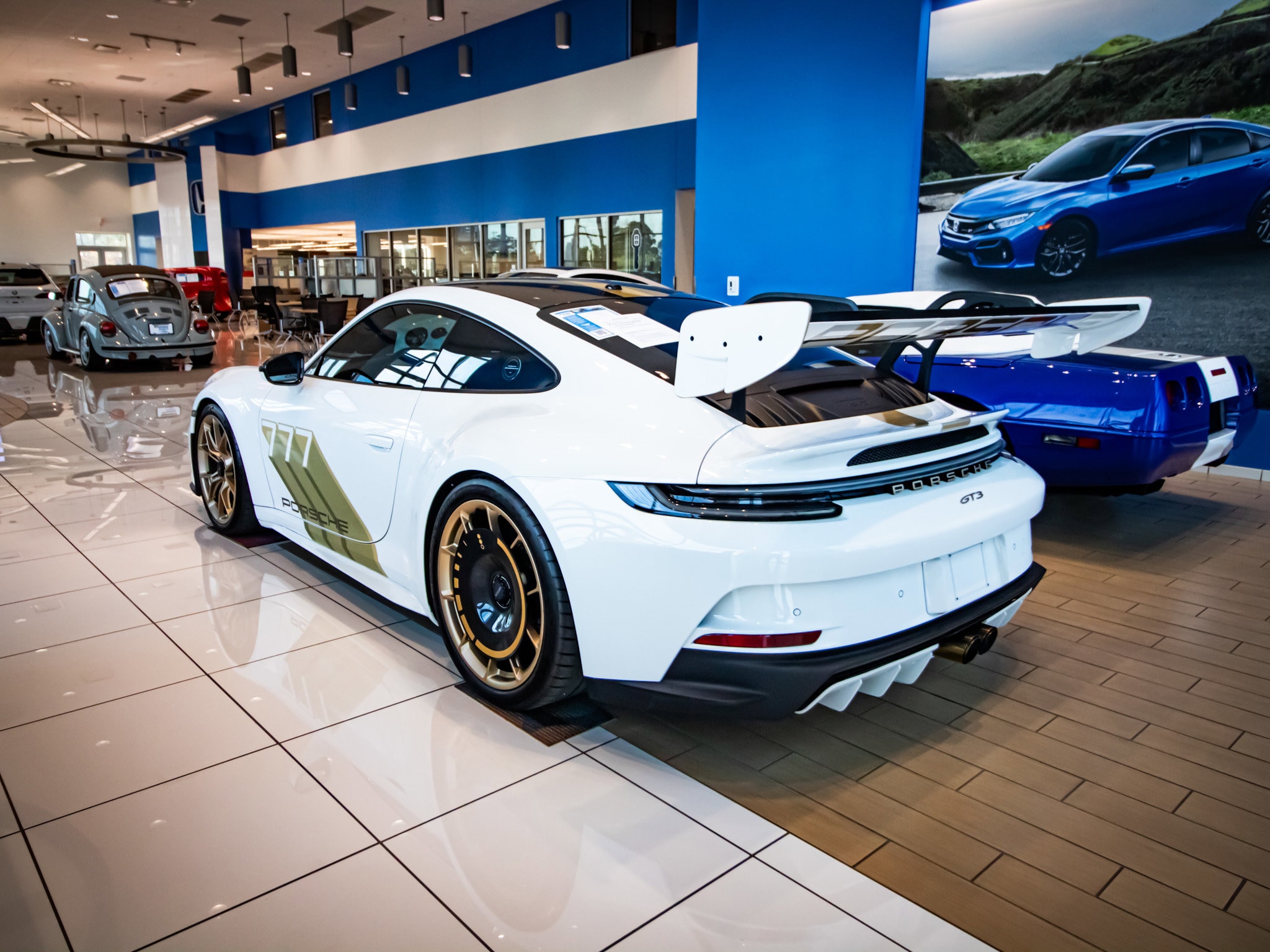 2024 Porsche 911 GT3 photo 6